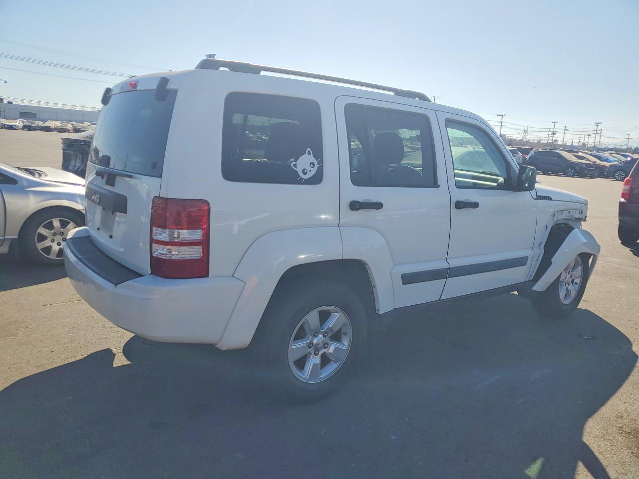 2010 Jeep Liberty Sport White vin: 1J4PP2GK7AW107407