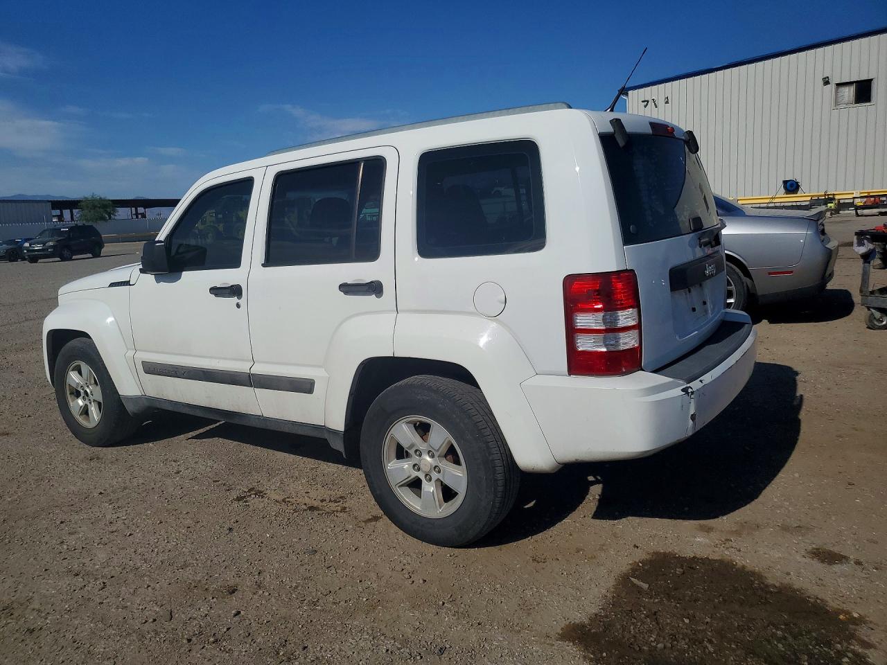 2011 Jeep Liberty Sport White vin: 1J4PP2GK7BW522048