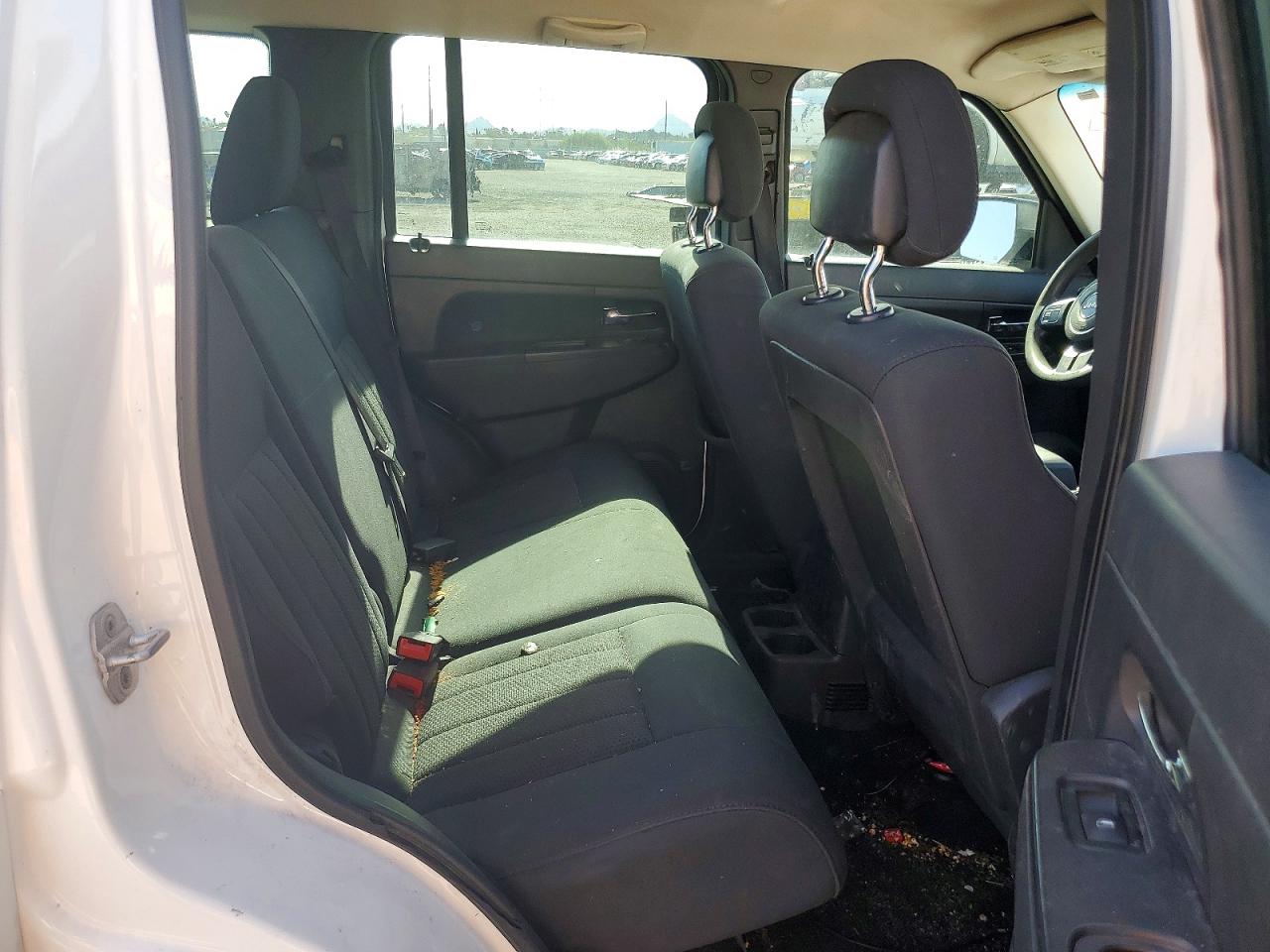 2011 Jeep Liberty Sport White vin: 1J4PP2GK7BW522048