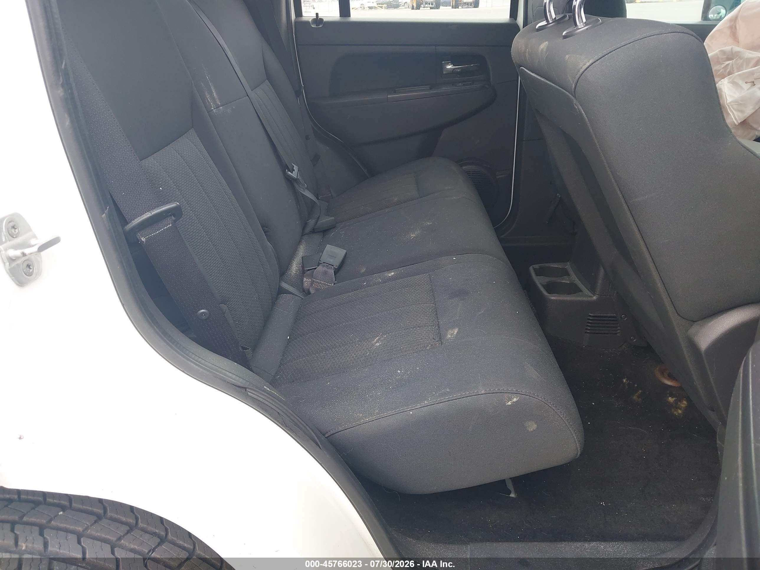 2011 Jeep Liberty Sport White vin: 1J4PP2GK7BW595873