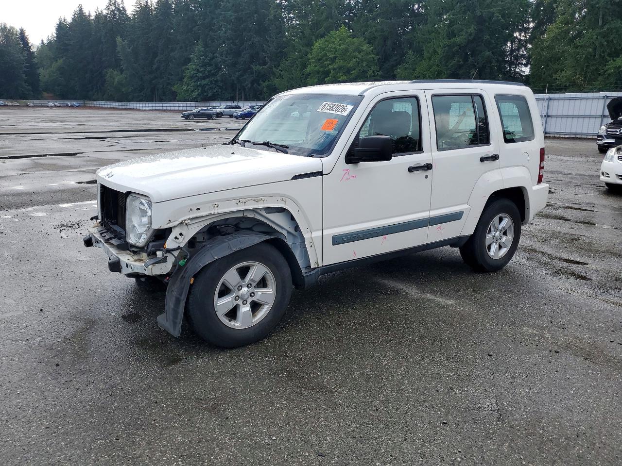 2010 Jeep Liberty Sport Белый vin: 1J4PP2GK8AW129142