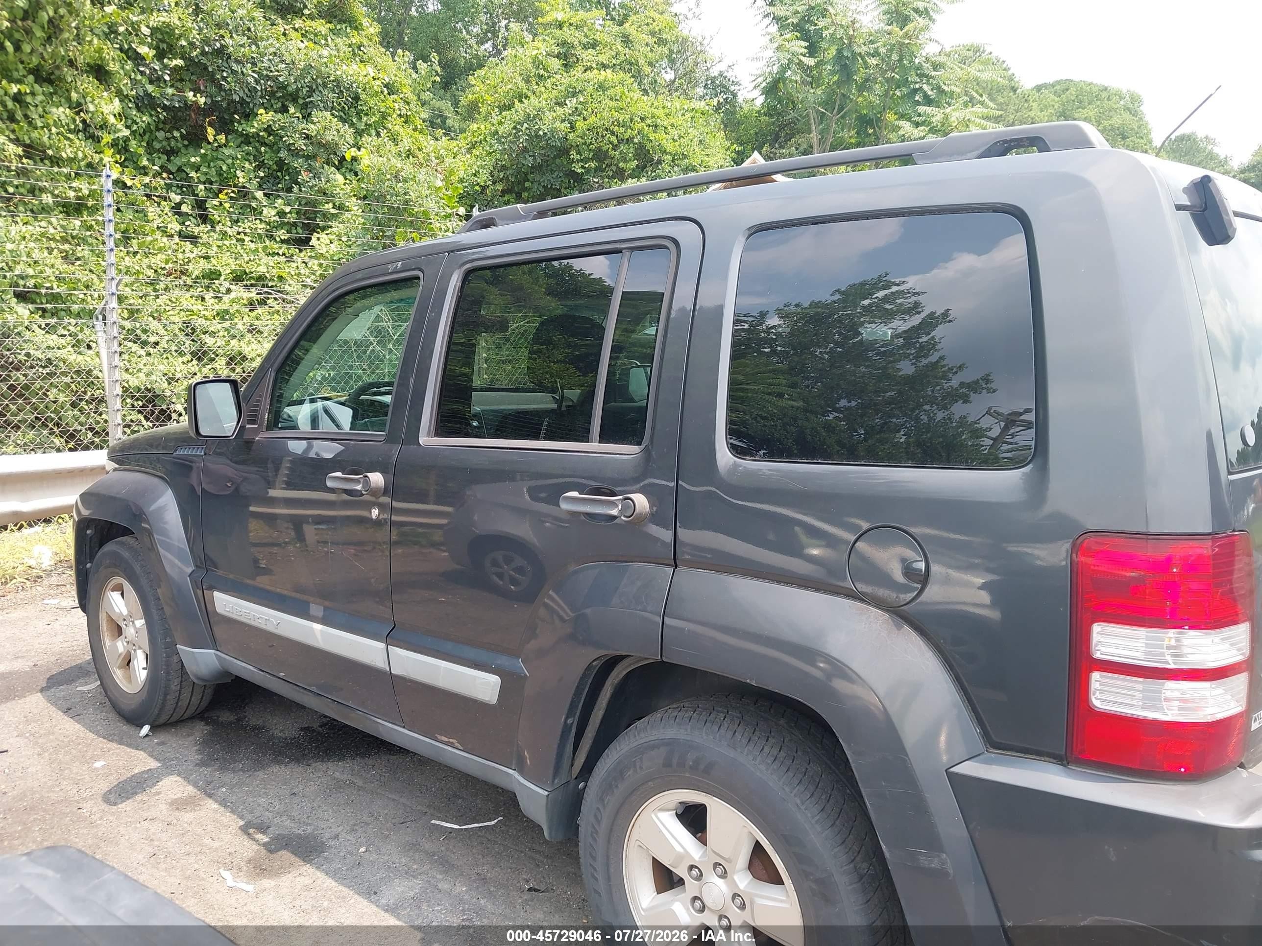 2010 Jeep Liberty Sport Gray vin: 1J4PP2GK9AW156253