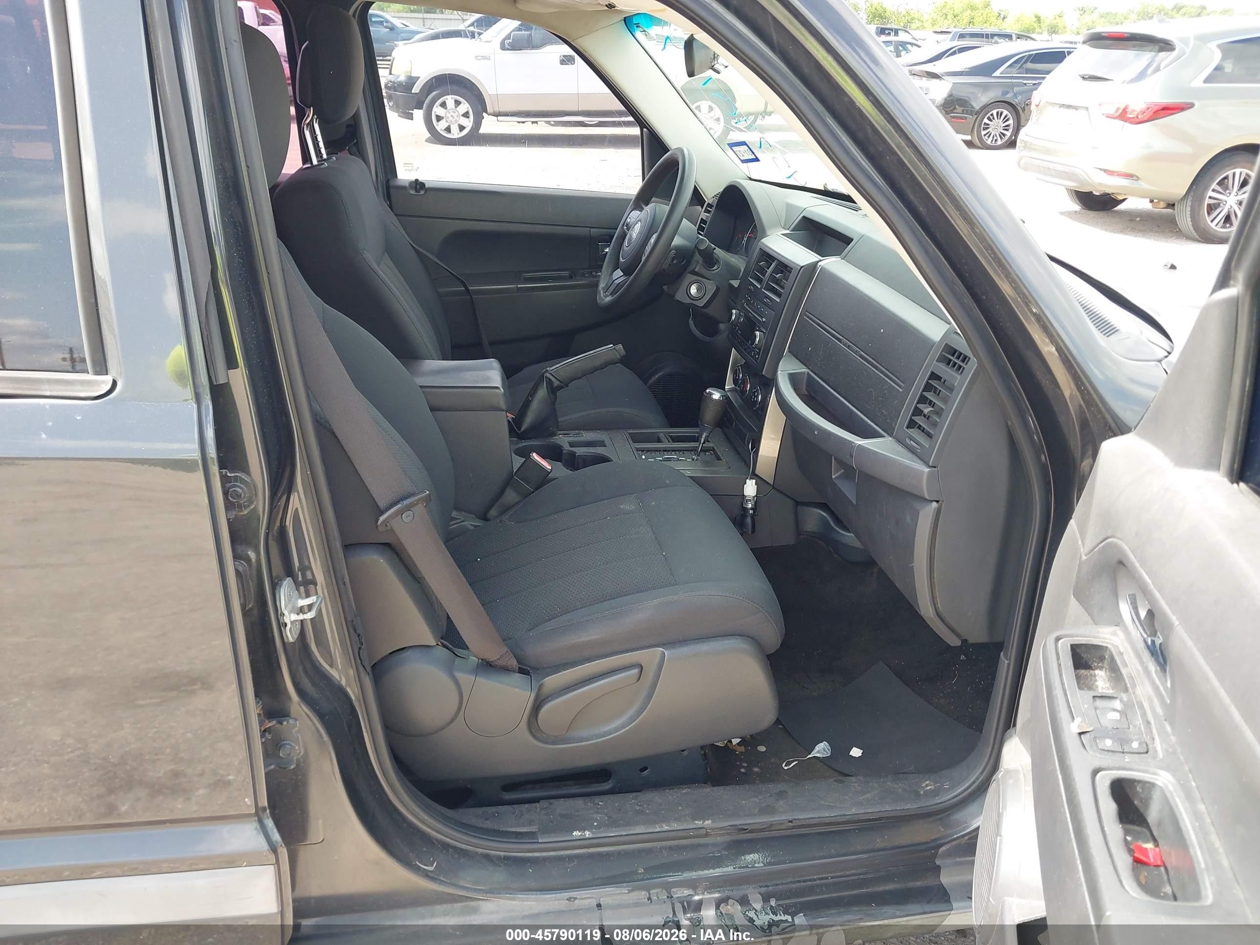 2011 Jeep Liberty Sport Серый vin: 1J4PP2GK9BW552930