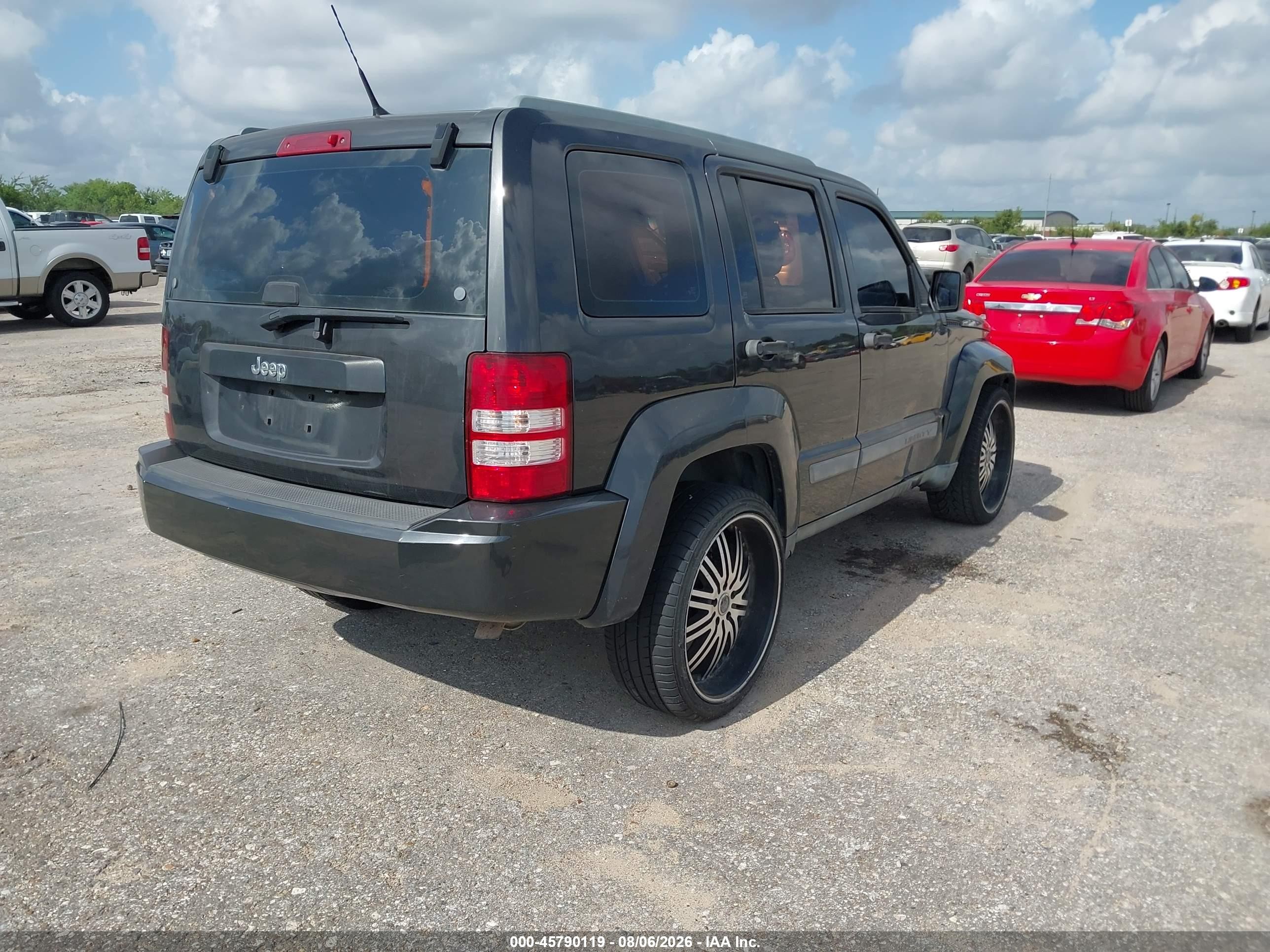 2011 Jeep Liberty Sport Серый vin: 1J4PP2GK9BW552930