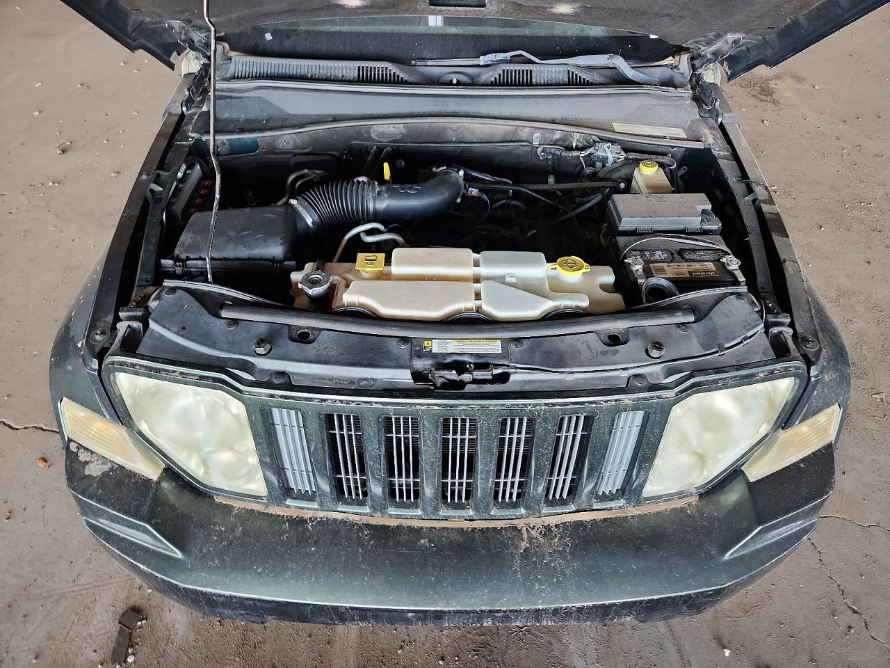 2011 Jeep Liberty Sport Green vin: 1J4PP2GK9BW594630