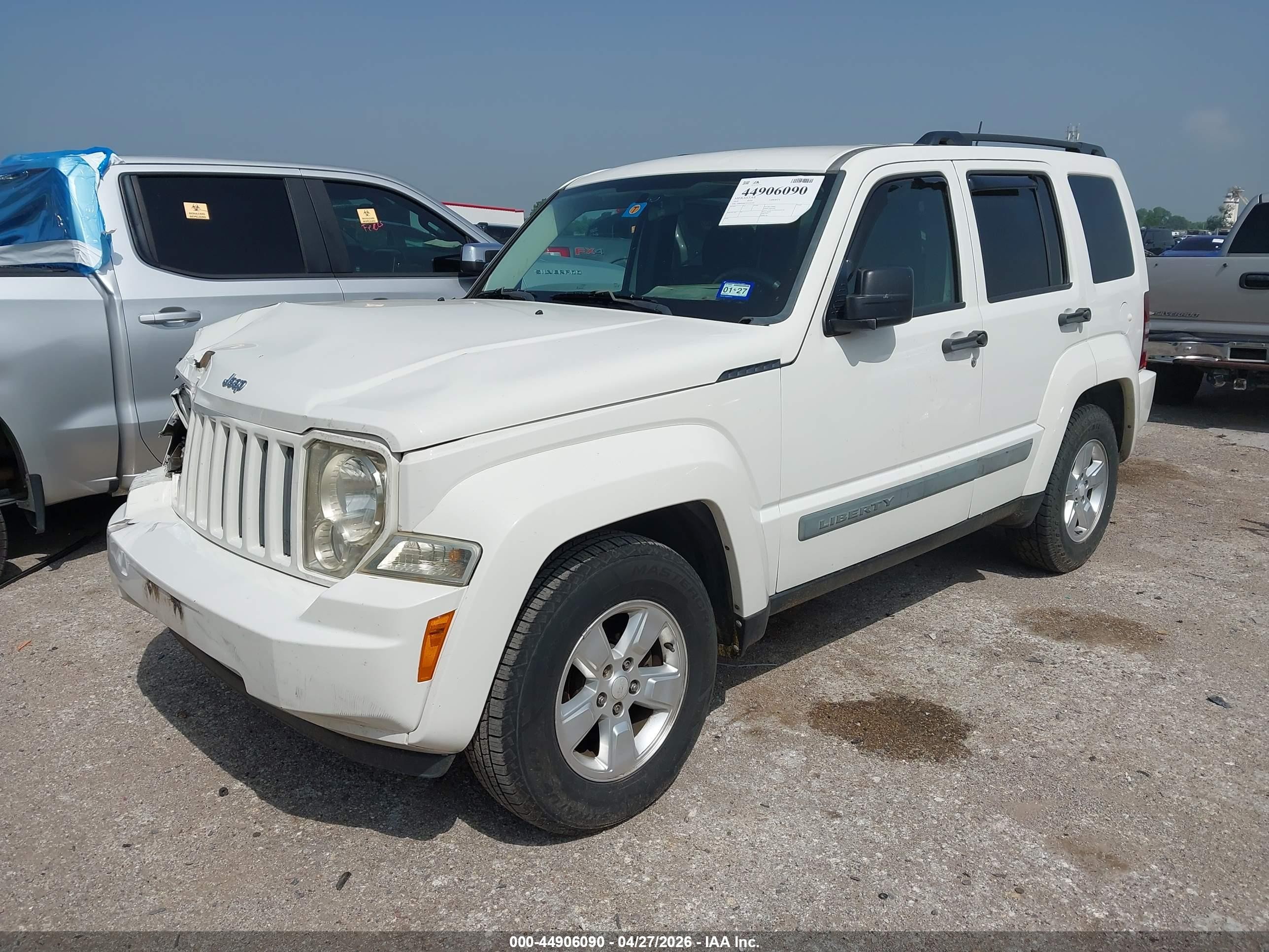 2010 Jeep Liberty Sport White vin: 1J4PP2GKXAW181209