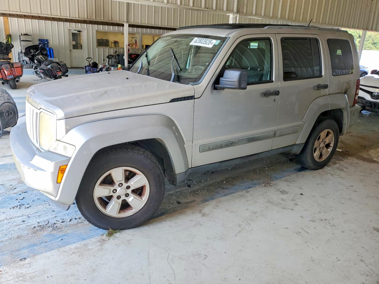2010 Jeep Liberty Sport Серый vin: 1J4PP2GKXAW181324