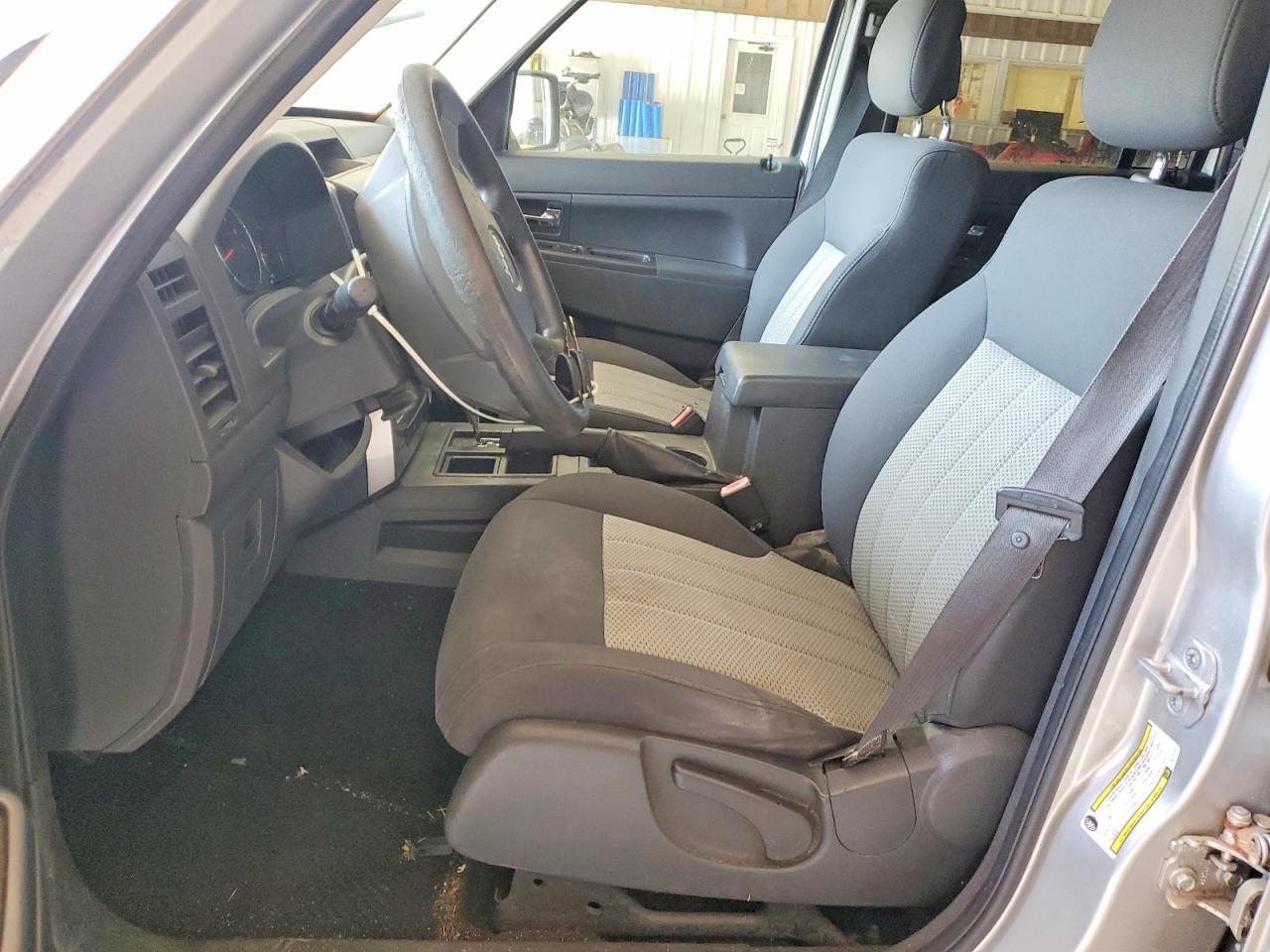 2010 Jeep Liberty Sport Серый vin: 1J4PP2GKXAW181324