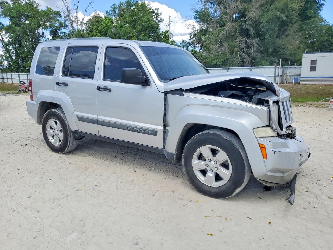 2011 Jeep Liberty Sport Silver vin: 1J4PP2GKXBW536347