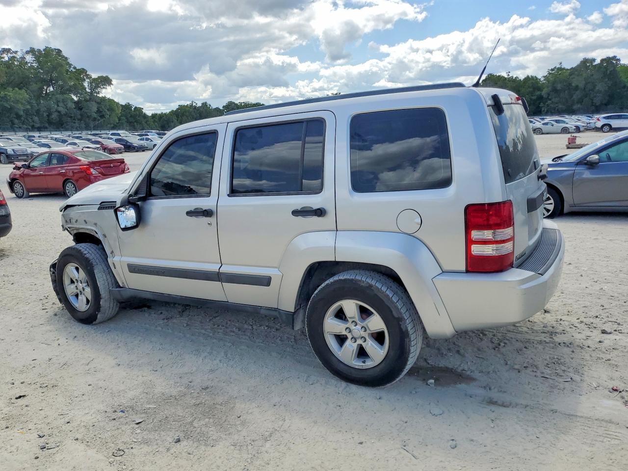 2011 Jeep Liberty Sport Silver vin: 1J4PP2GKXBW536347