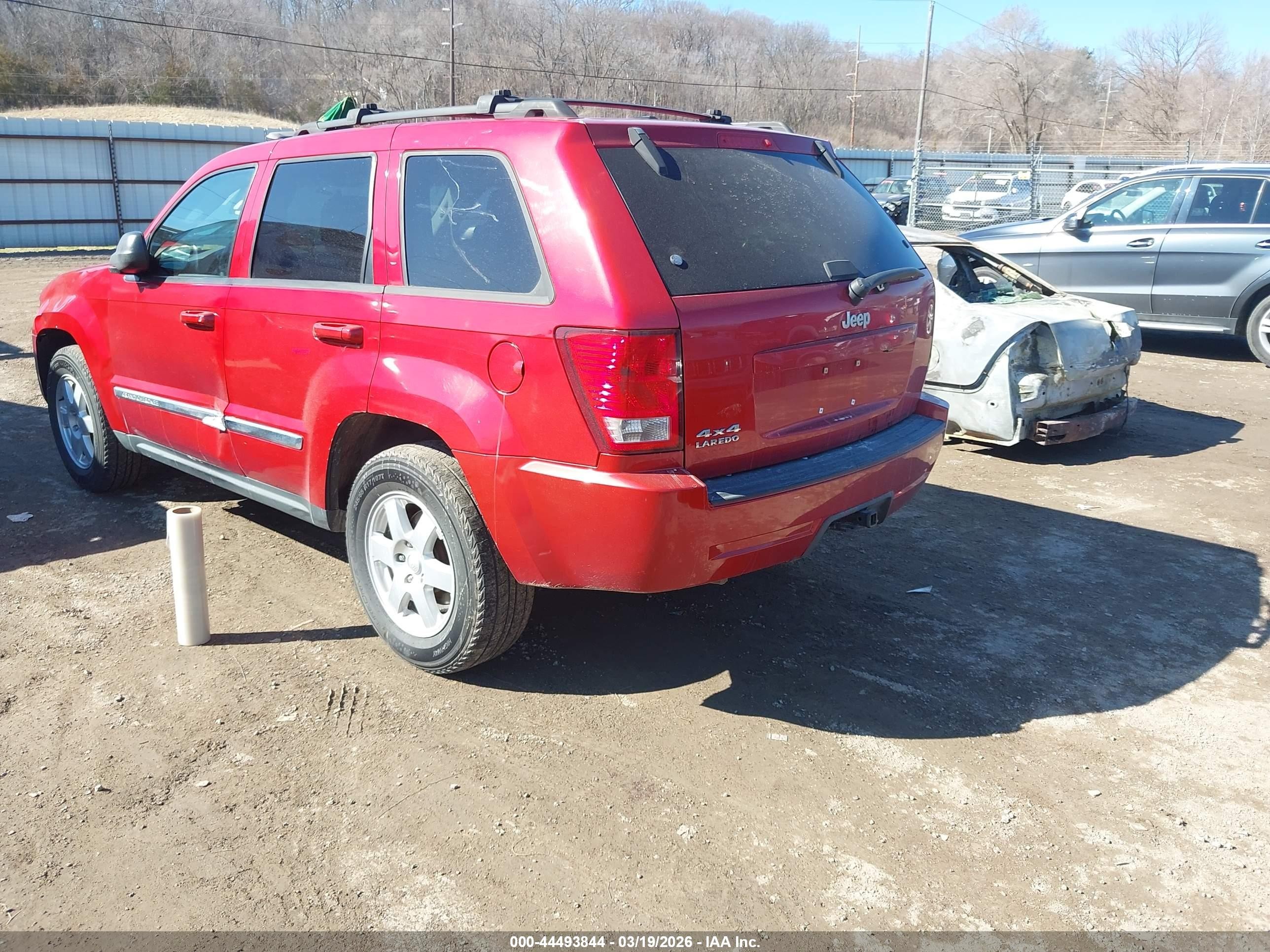 2010 Jeep Grand Cherokee Laredo Red vin: 1J4PR4GK1AC102596