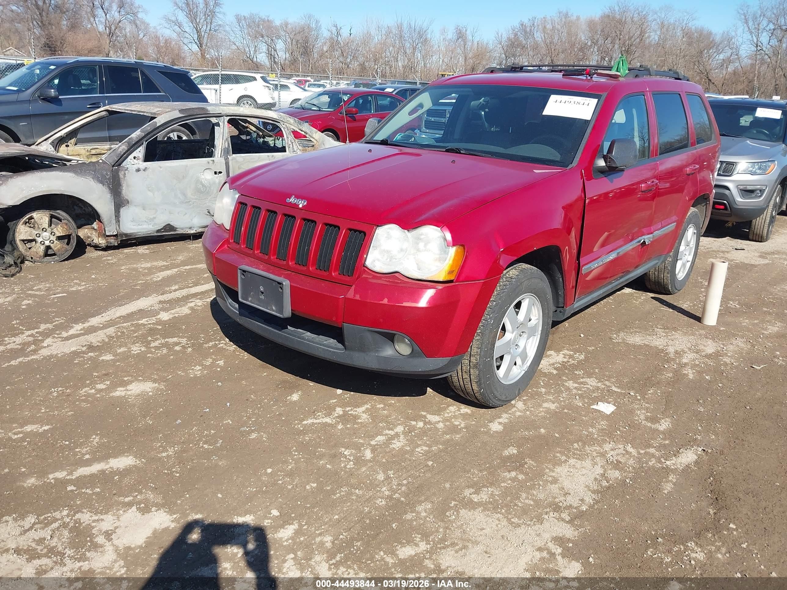 2010 Jeep Grand Cherokee Laredo Red vin: 1J4PR4GK1AC102596