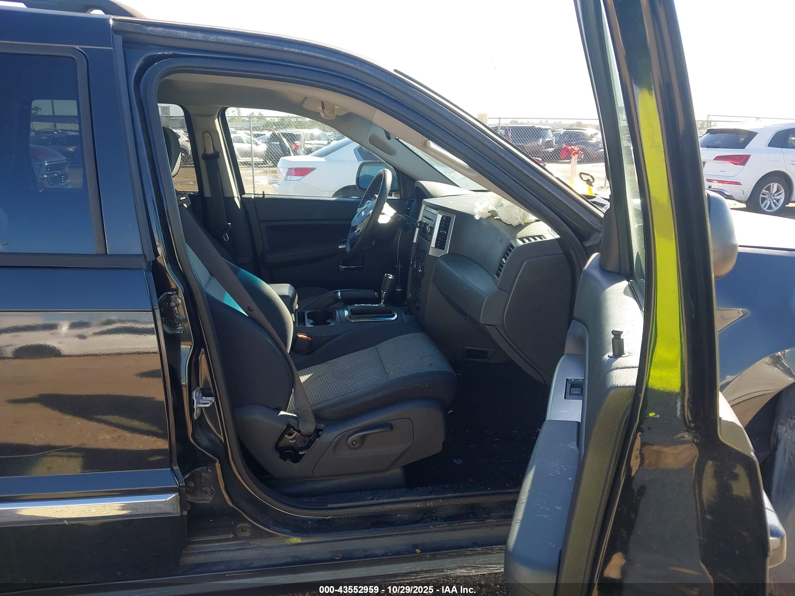 2010 Jeep Grand Cherokee Laredo Black vin: 1J4PR4GK2AC120606