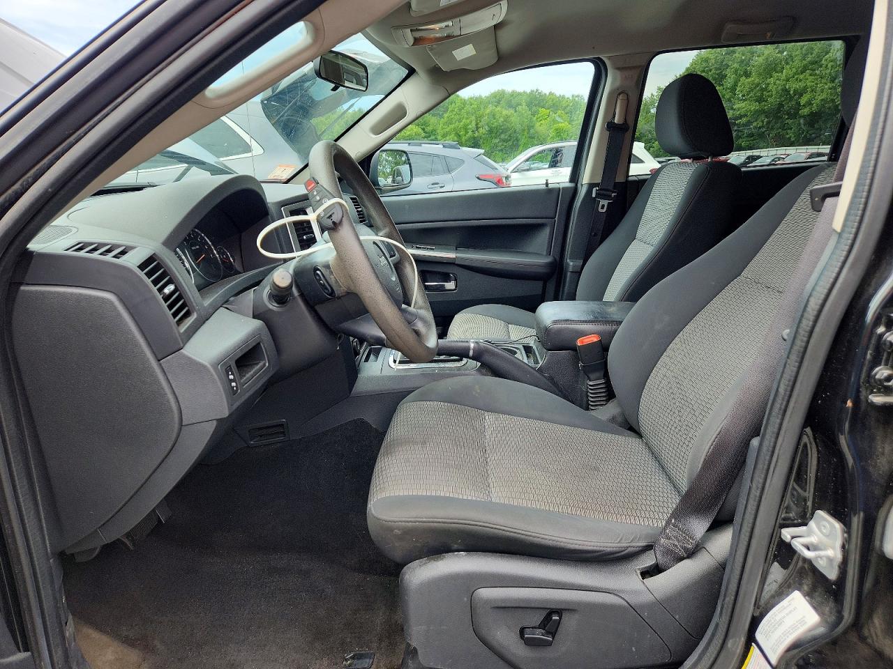 2010 Jeep Grand Cherokee Laredo Black vin: 1J4PR4GK2AC133856