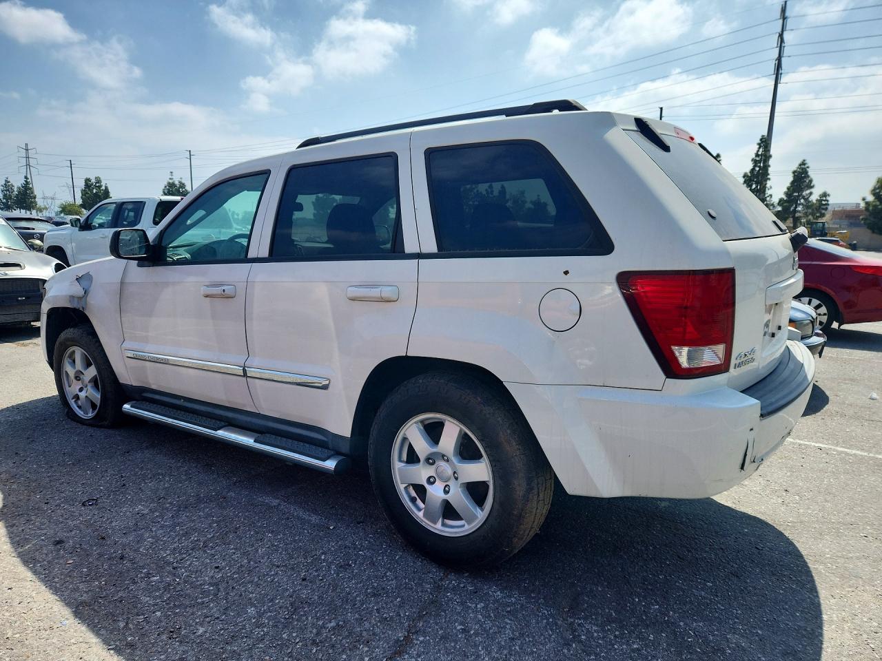 2010 Jeep Grand Cherokee Laredo White vin: 1J4PR4GK2AC150849