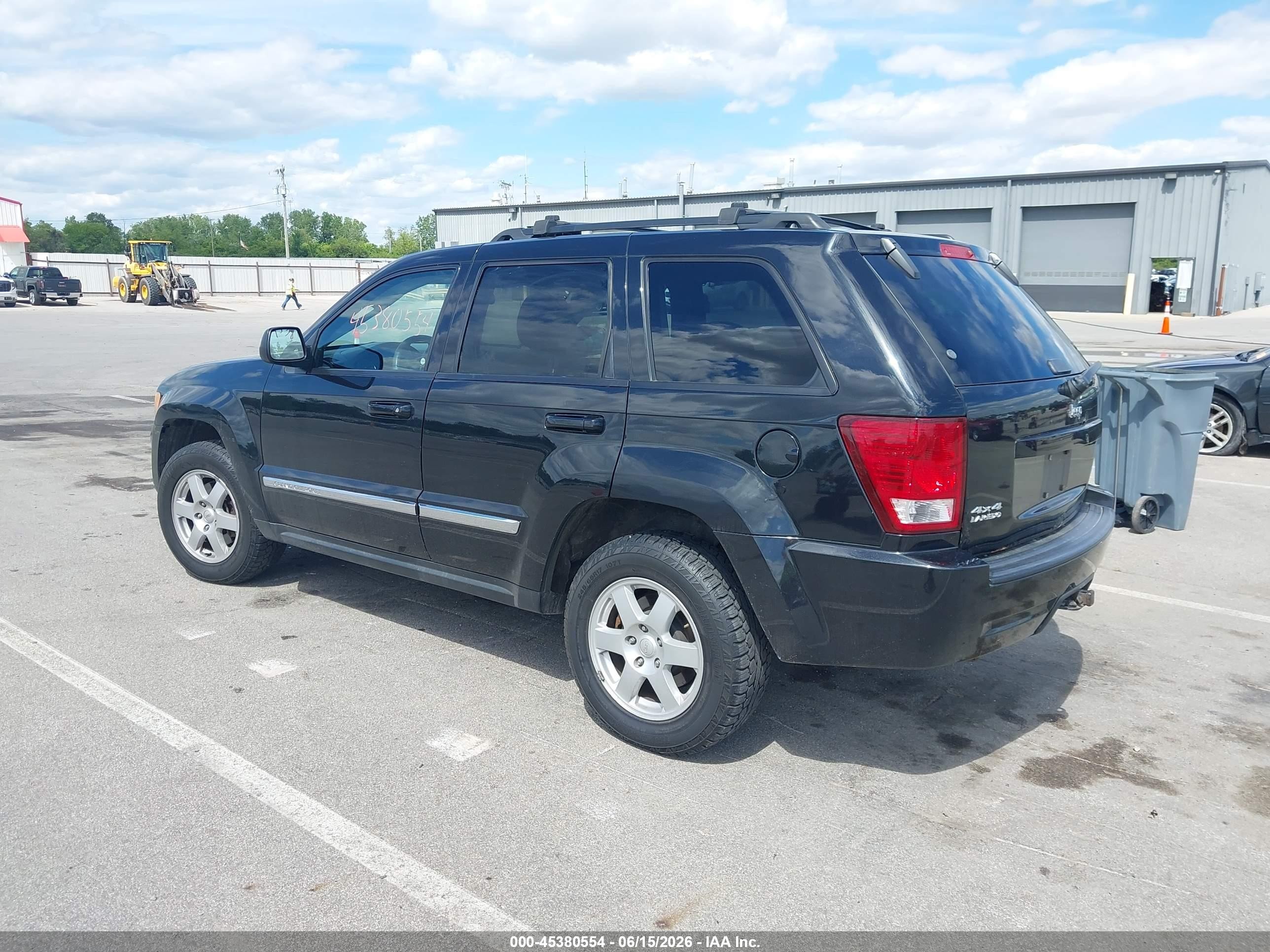 2010 Jeep Grand Cherokee Laredo Черный vin: 1J4PR4GK3AC120033