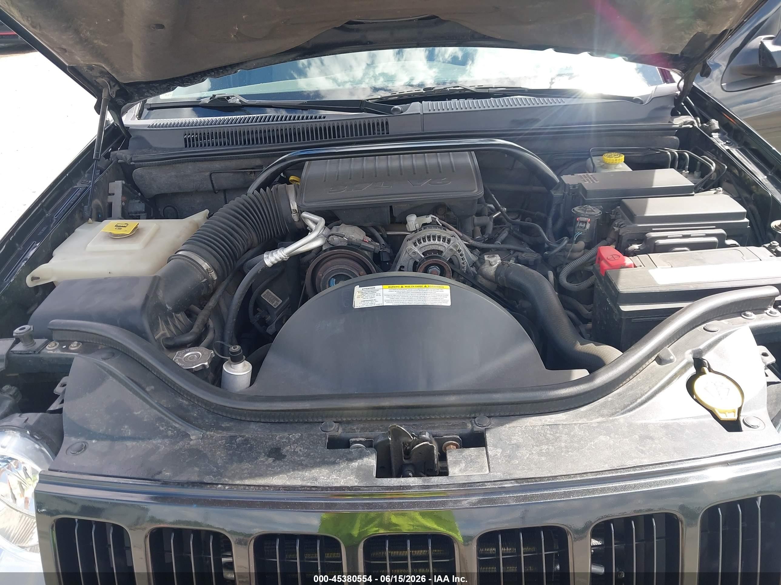 2010 Jeep Grand Cherokee Laredo Черный vin: 1J4PR4GK3AC120033