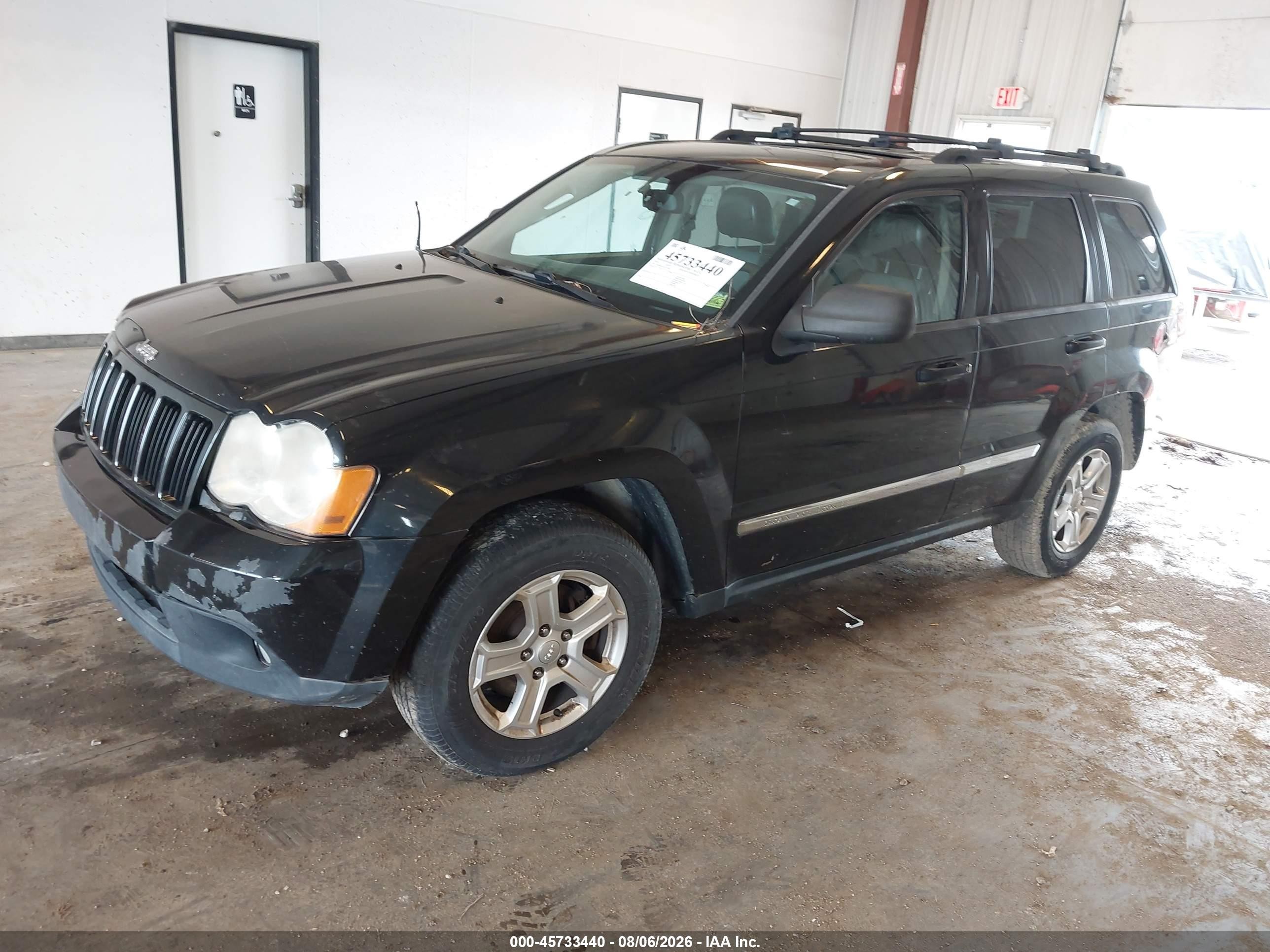 2010 Jeep Grand Cherokee Laredo Черный vin: 1J4PR4GK3AC141500