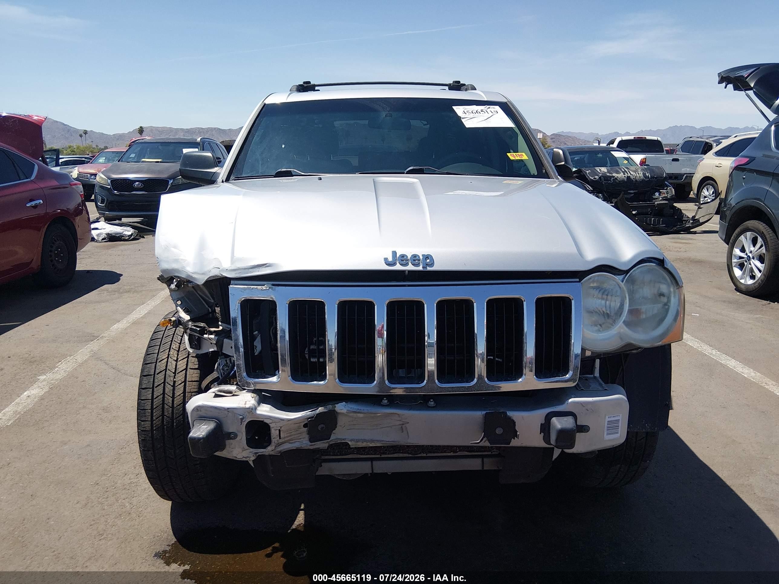 2010 Jeep Grand Cherokee Laredo Silver vin: 1J4PR4GK3AC147801