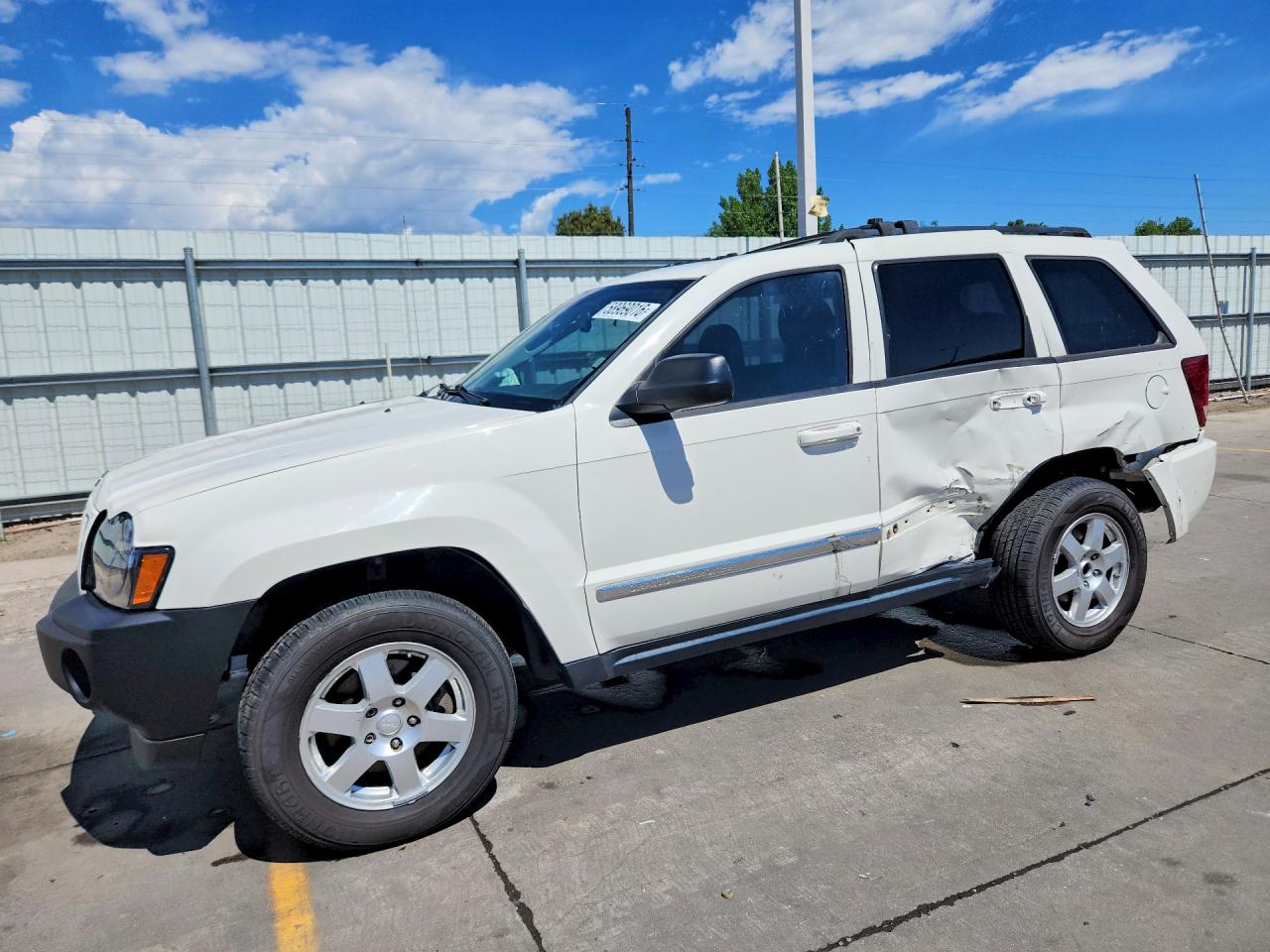 2010 Jeep Grand Cherokee Laredo Белый vin: 1J4PR4GK5AC127338