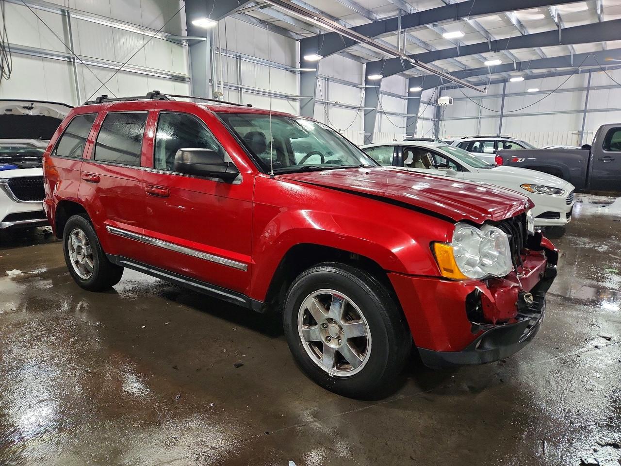 2010 Jeep Grand Cherokee Laredo Red vin: 1J4PR4GK5AC152207