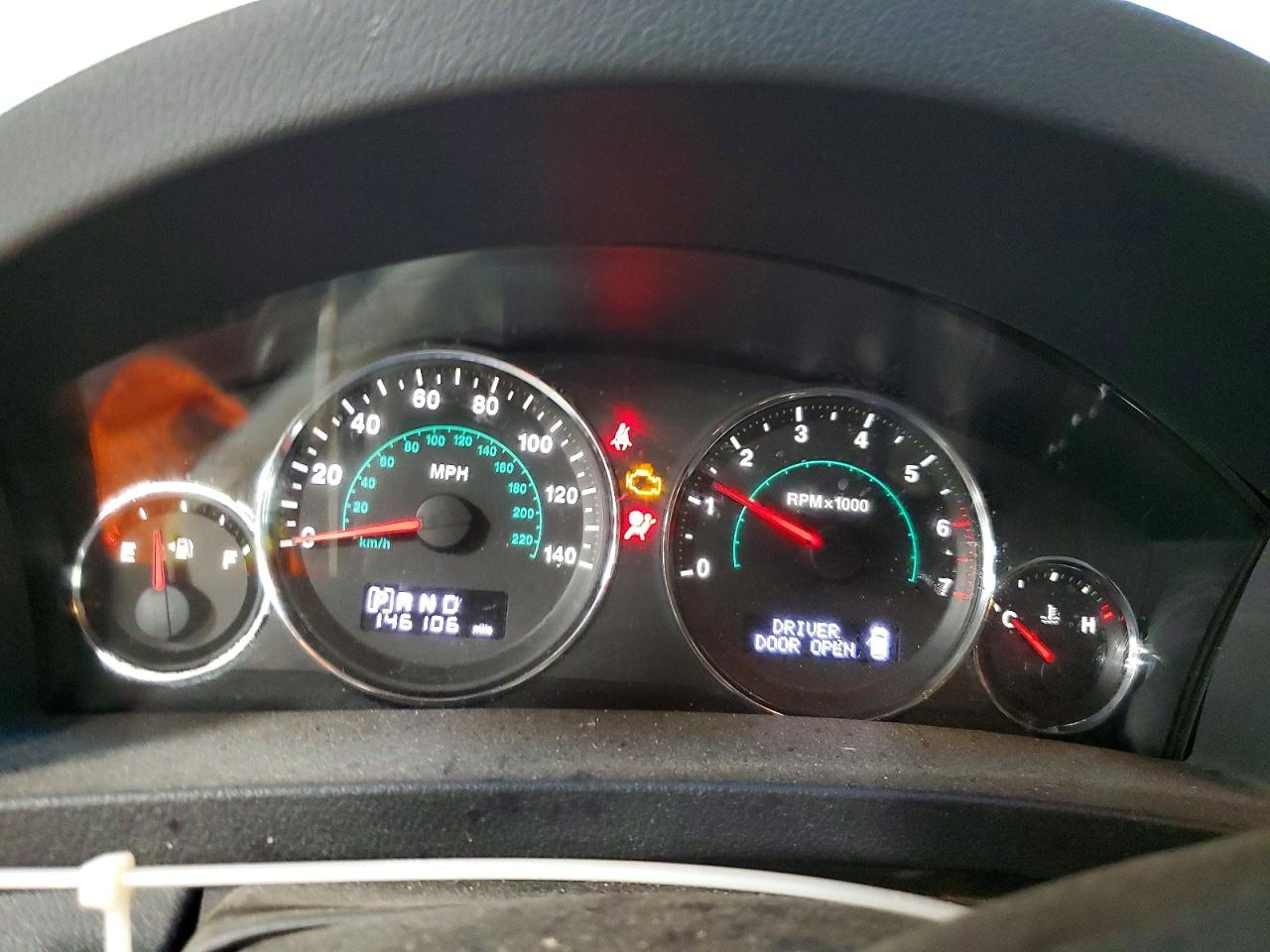 2010 Jeep Grand Cherokee Laredo White vin: 1J4PR4GK5AC152210