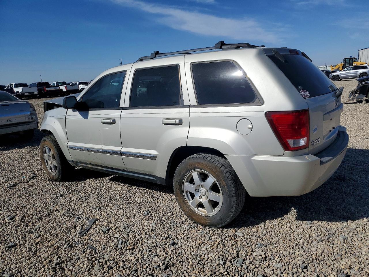 2010 Jeep Grand Cherokee Laredo Серый vin: 1J4PR4GK6AC117059