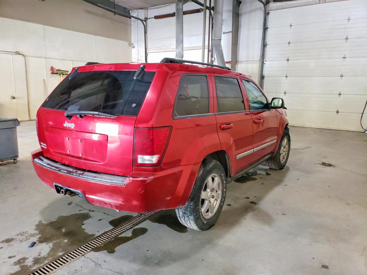 2010 Jeep Grand Cherokee Laredo Красный vin: 1J4PR4GK6AC151227