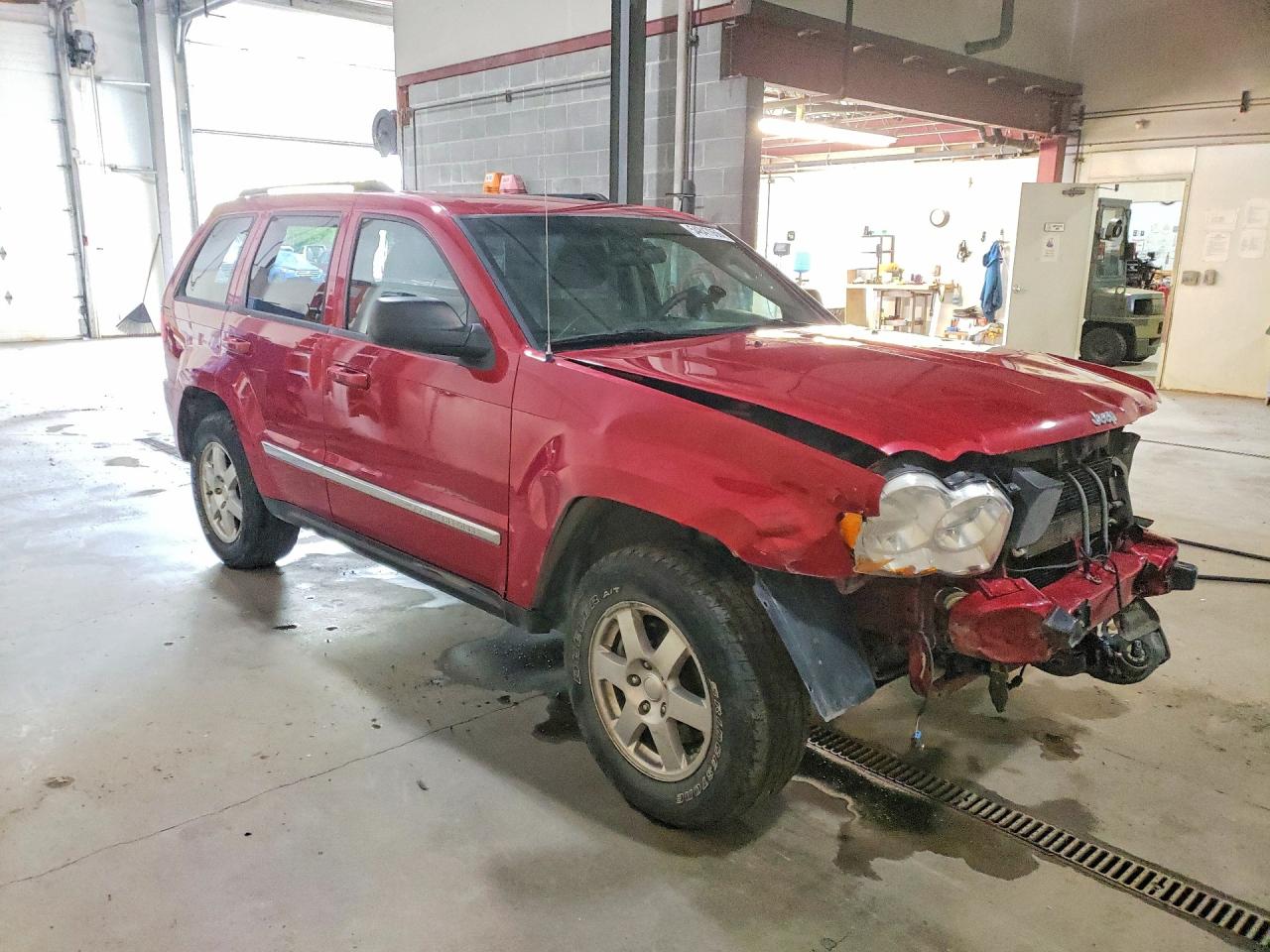 2010 Jeep Grand Cherokee Laredo Красный vin: 1J4PR4GK6AC151227