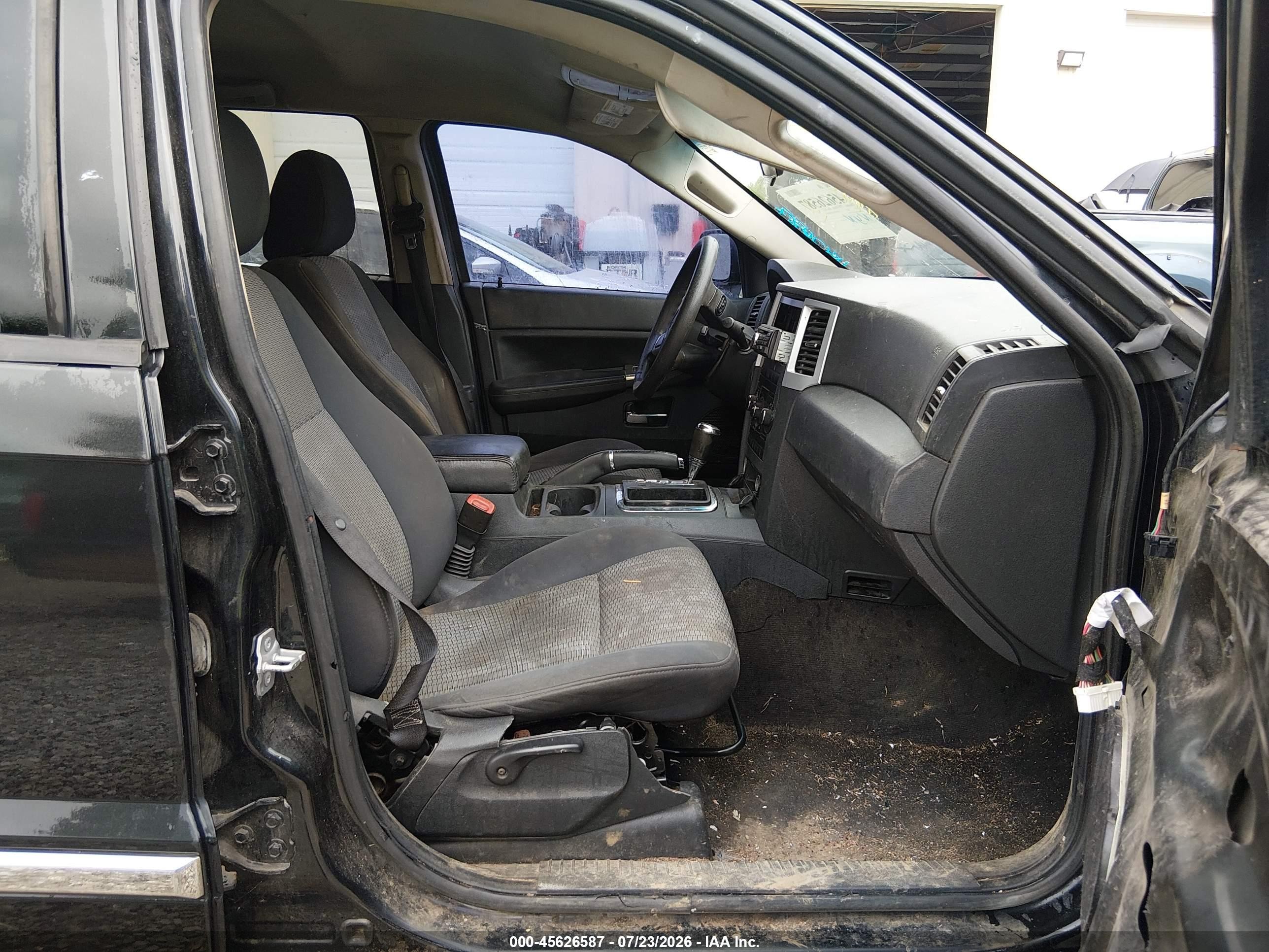 2010 Jeep Grand Cherokee Laredo Black vin: 1J4PR4GK6AC154189