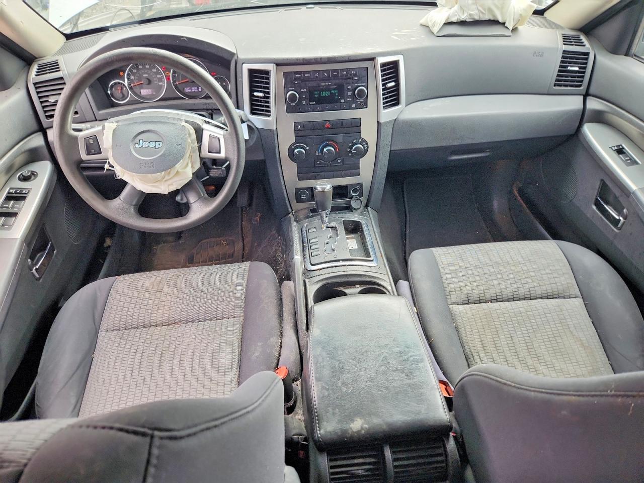 2010 Jeep Grand Cherokee Laredo Silver vin: 1J4PR4GK8AC119699