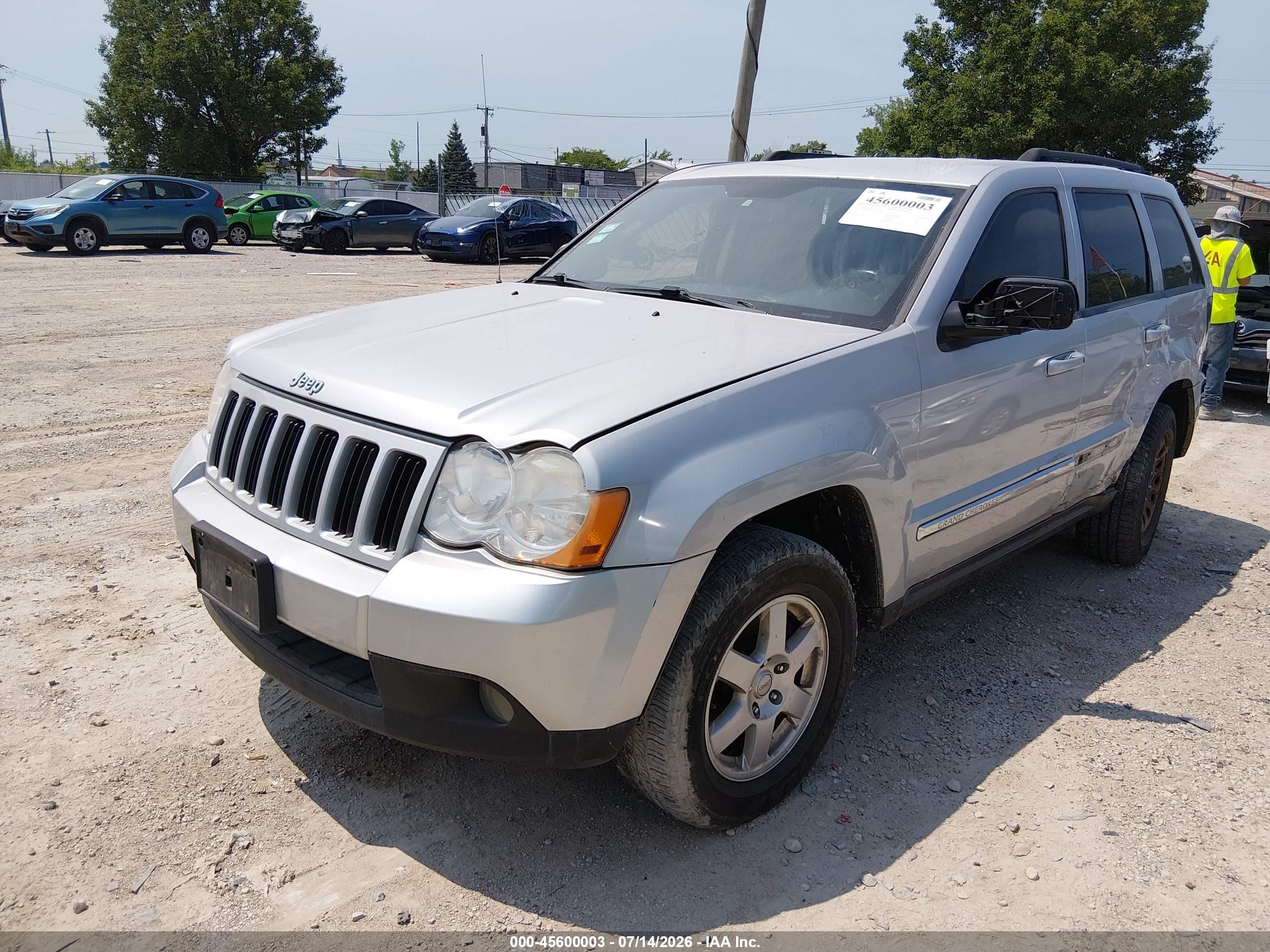 2010 Jeep Grand Cherokee Laredo Gray vin: 1J4PR4GK8AC126166