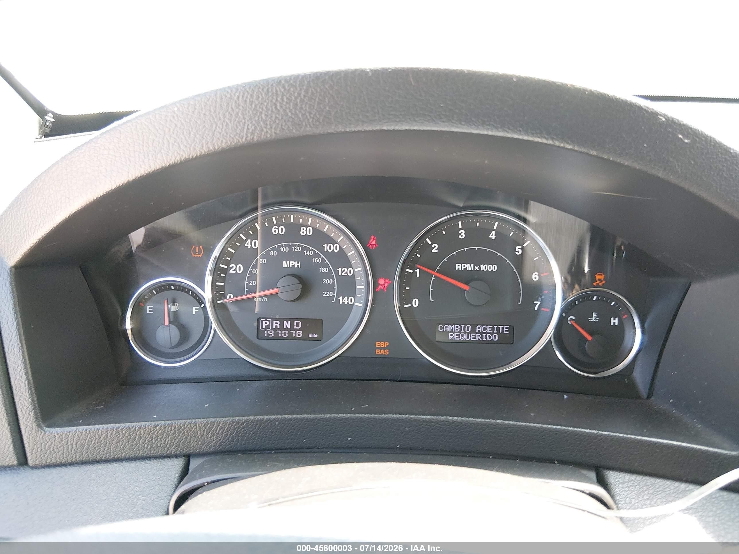 2010 Jeep Grand Cherokee Laredo Gray vin: 1J4PR4GK8AC126166