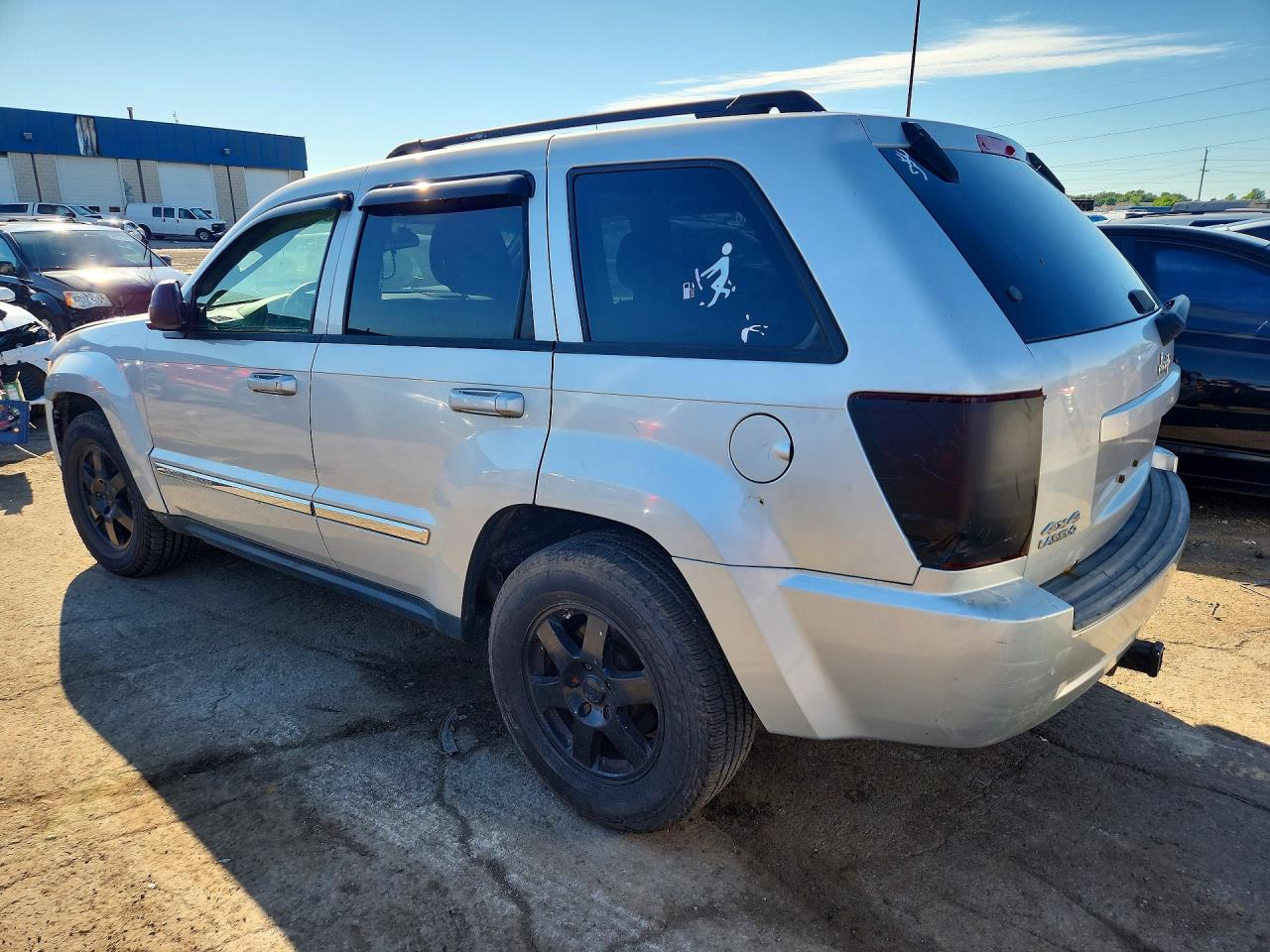 2010 Jeep Grand Cherokee Laredo Beige vin: 1J4PR4GK8AC127558