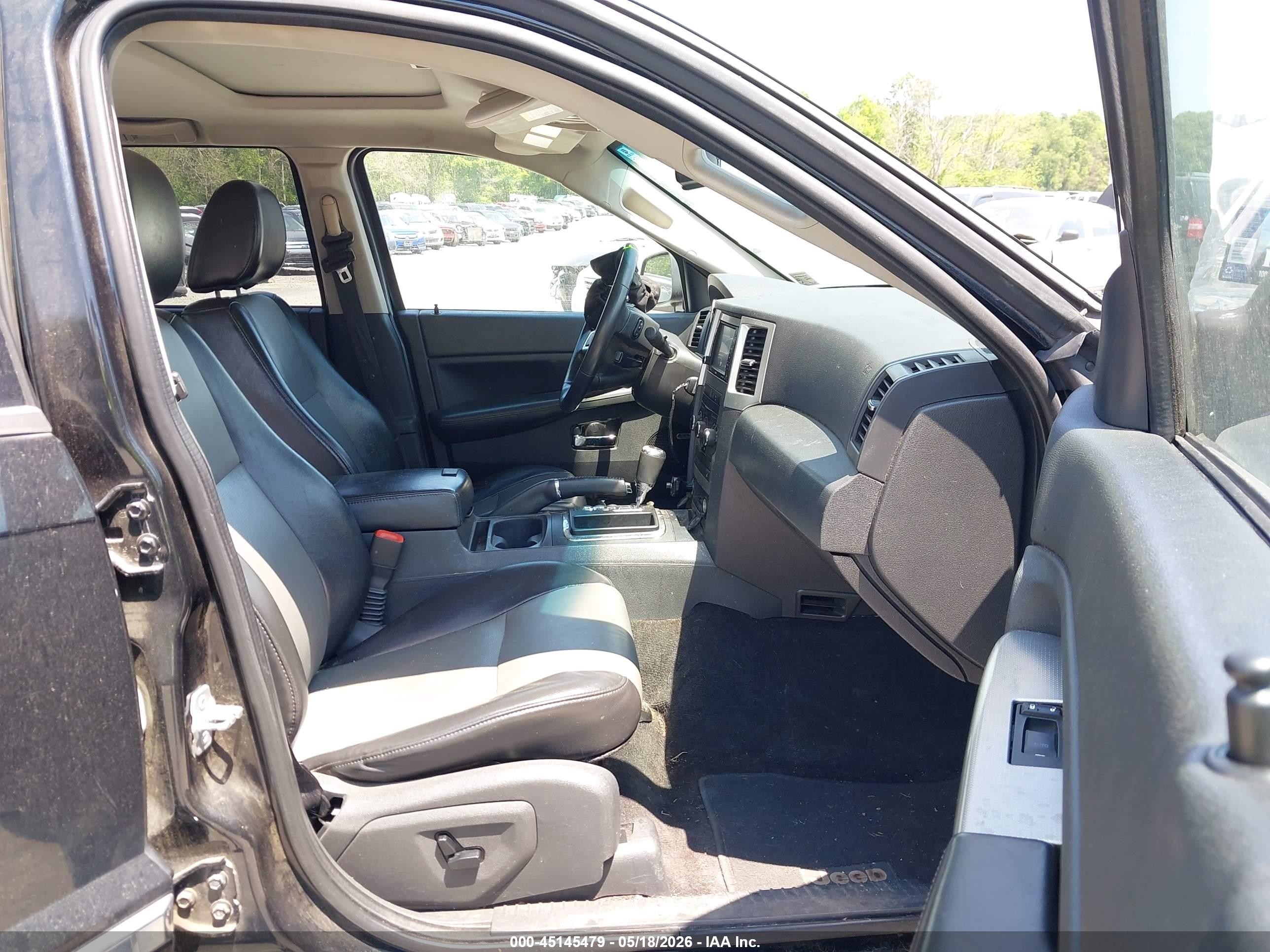 2010 Jeep Grand Cherokee Laredo Black vin: 1J4PR4GK8AC139323