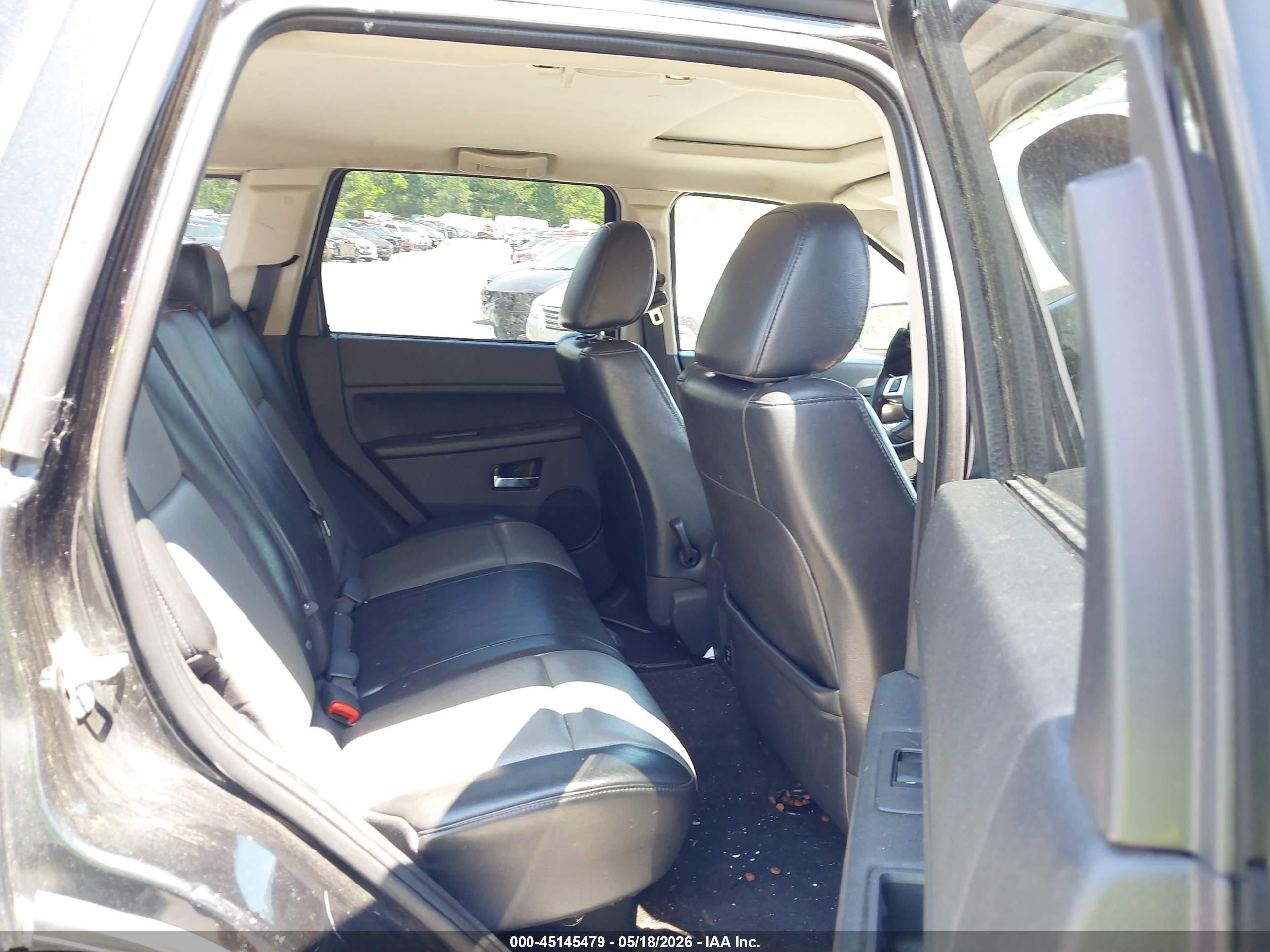 2010 Jeep Grand Cherokee Laredo Black vin: 1J4PR4GK8AC139323