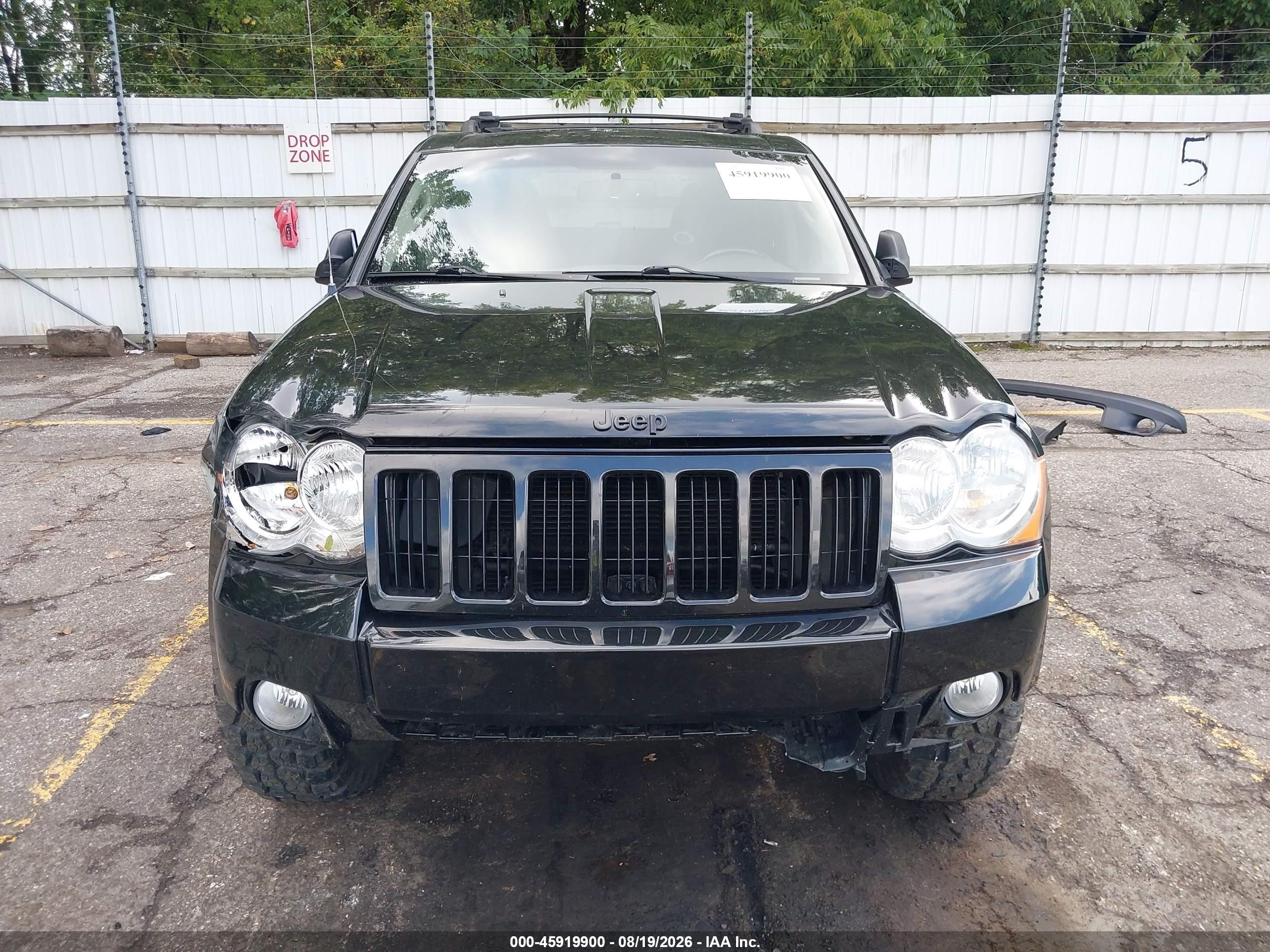 2010 Jeep Grand Cherokee Laredo Черный vin: 1J4PR4GK9AC115953