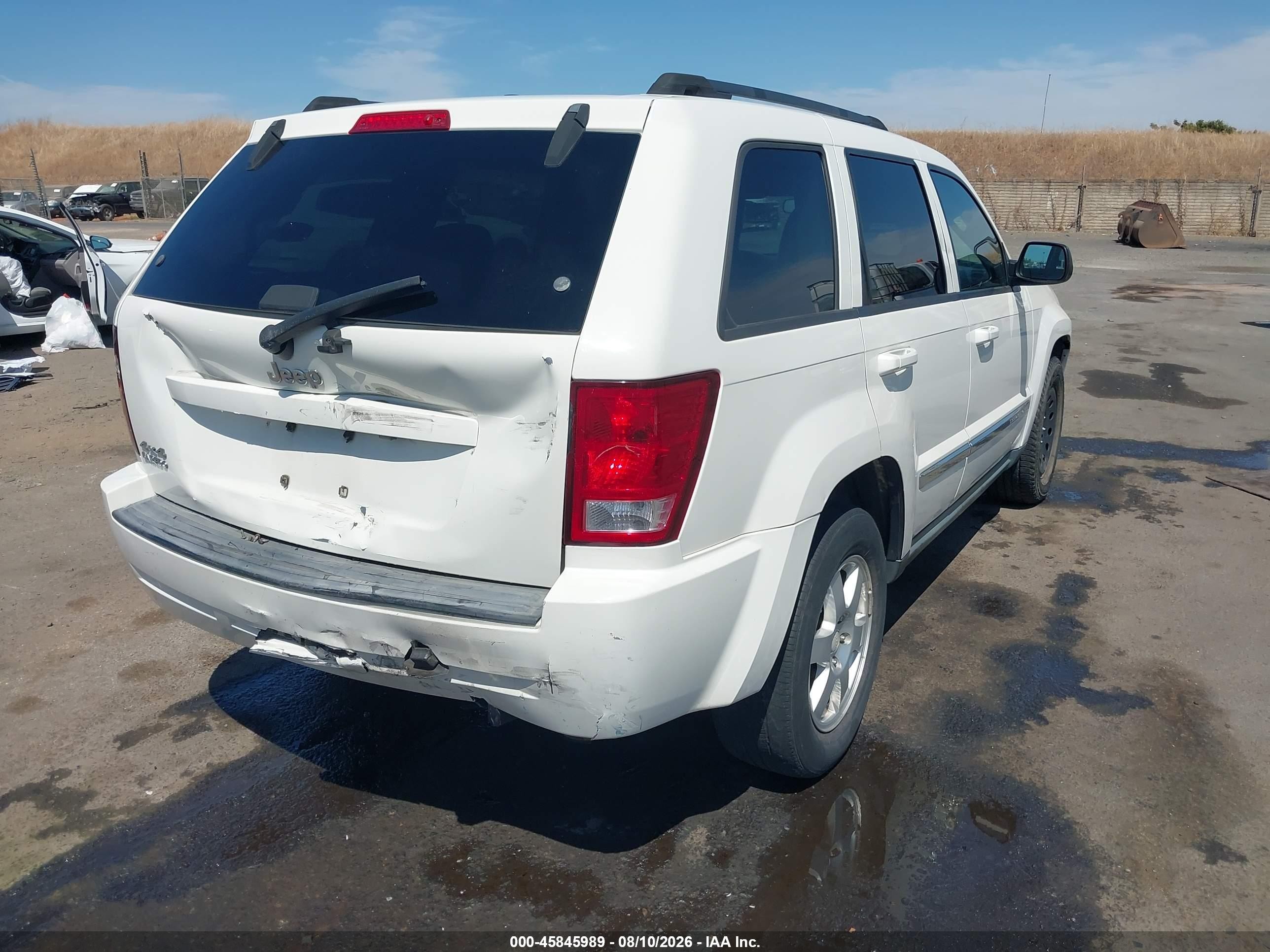 2010 Jeep Grand Cherokee Laredo White vin: 1J4PR4GK9AC140464