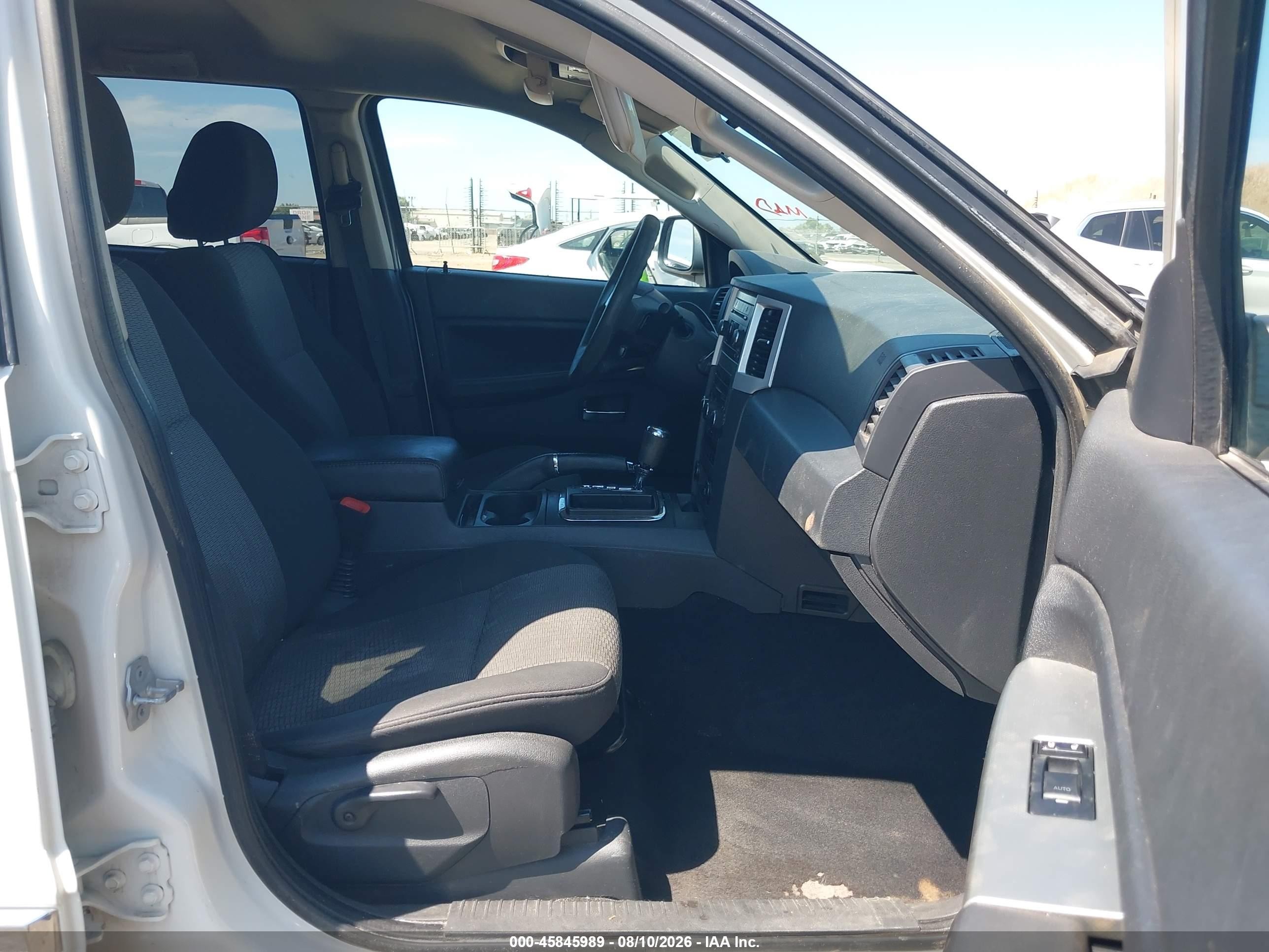 2010 Jeep Grand Cherokee Laredo White vin: 1J4PR4GK9AC140464