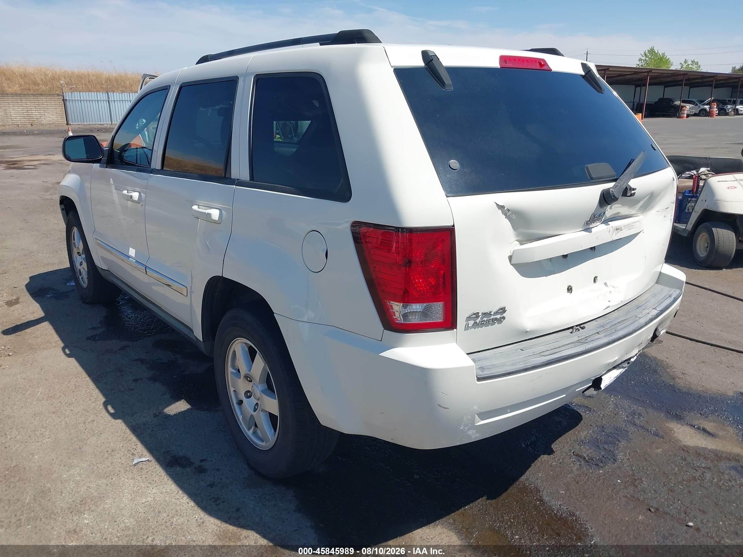 2010 Jeep Grand Cherokee Laredo White vin: 1J4PR4GK9AC140464