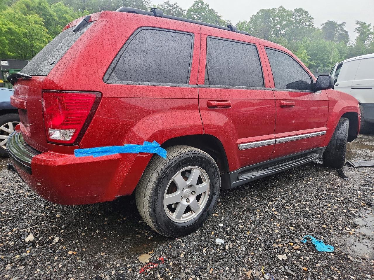 2010 Jeep Grand Cherokee Laredo Red vin: 1J4PR4GK9AC149004