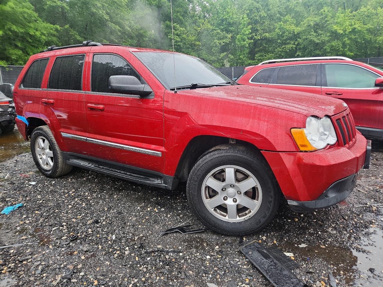 2010 Jeep Grand Cherokee Laredo Red vin: 1J4PR4GK9AC149004