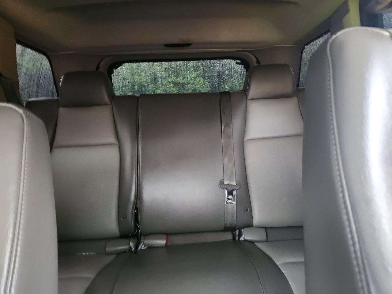 2010 Jeep Grand Cherokee Laredo Red vin: 1J4PR4GK9AC149004