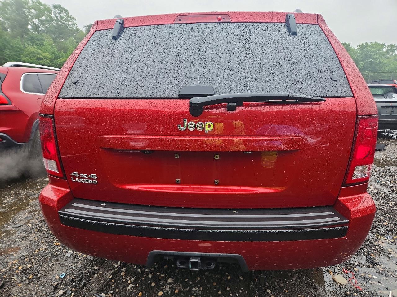 2010 Jeep Grand Cherokee Laredo Red vin: 1J4PR4GK9AC149004