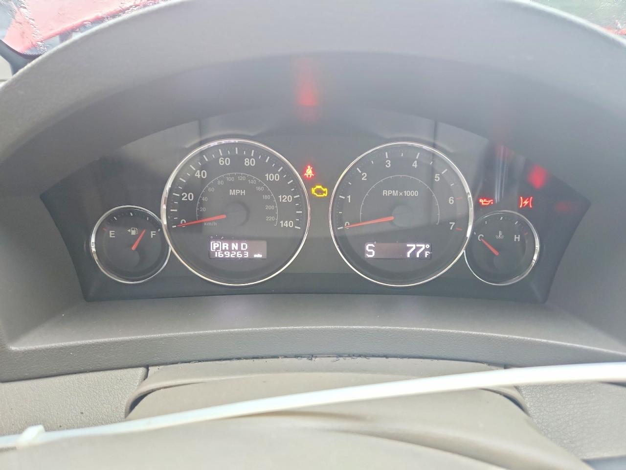 2010 Jeep Grand Cherokee Laredo Red vin: 1J4PR4GK9AC149004