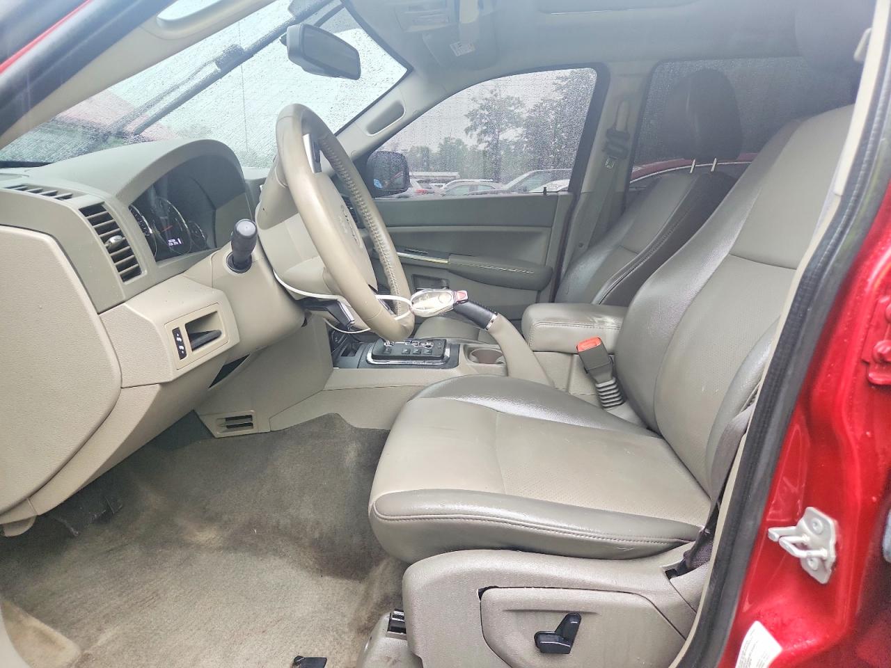 2010 Jeep Grand Cherokee Laredo Red vin: 1J4PR4GK9AC149004