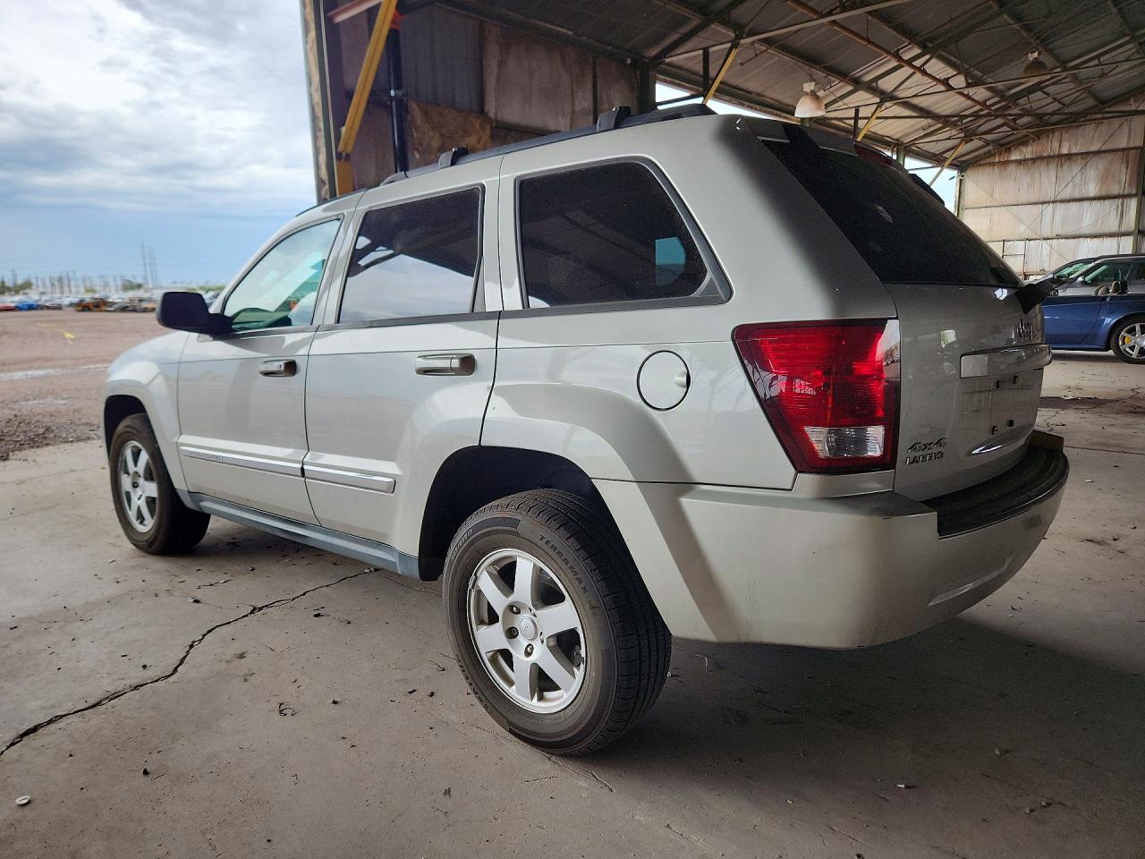 2010 Jeep Grand Cherokee Laredo Gray vin: 1J4PR4GKXAC100653