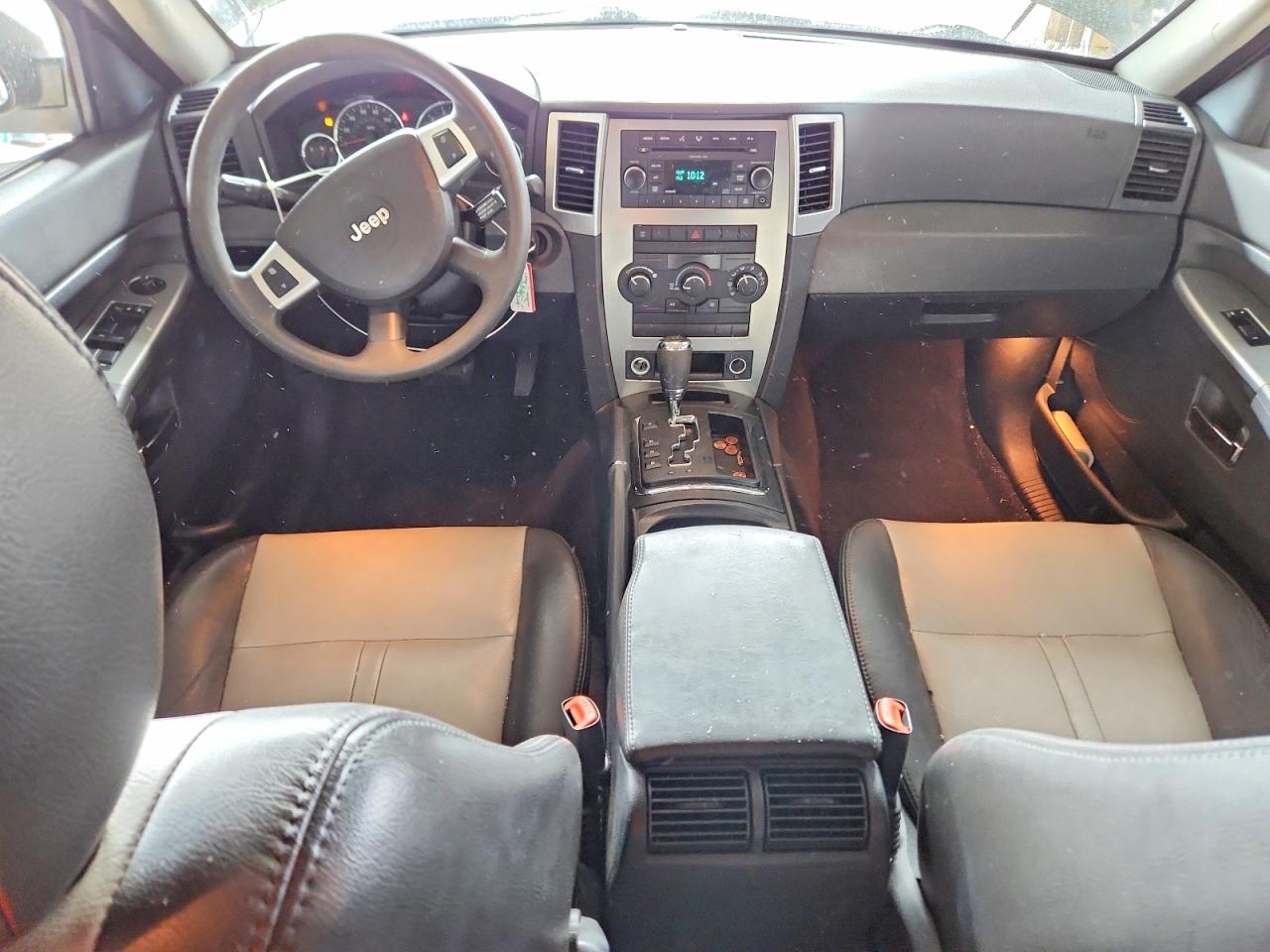 2010 Jeep Grand Cherokee Laredo Gray vin: 1J4PR4GKXAC100653