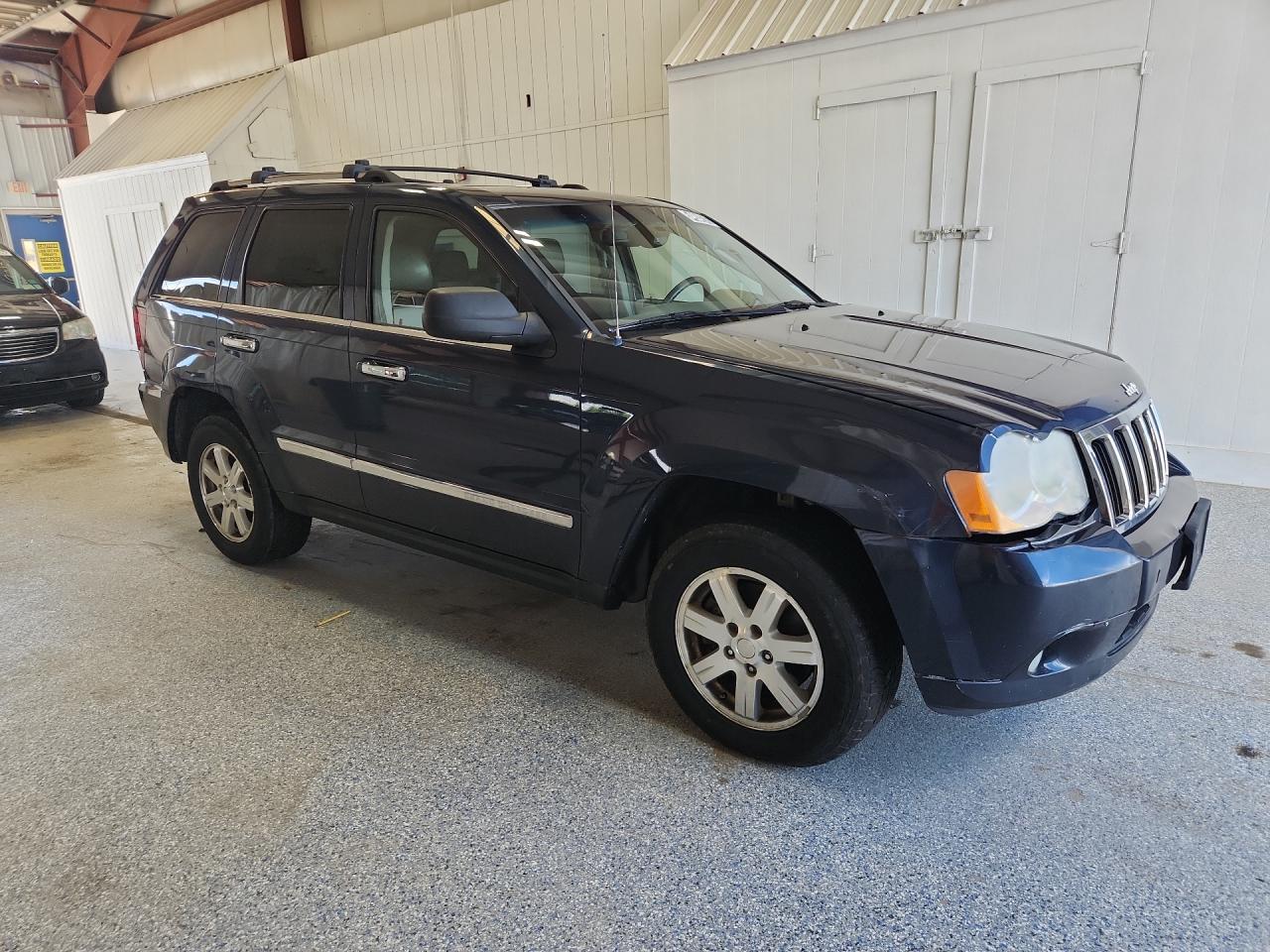 2010 Jeep Grand Cherokee Limited Синий vin: 1J4PR5GK3AC150459 Damage: Right Front Fender, Dent(S) W/ Paint Dmg, 3 To 4 Inches