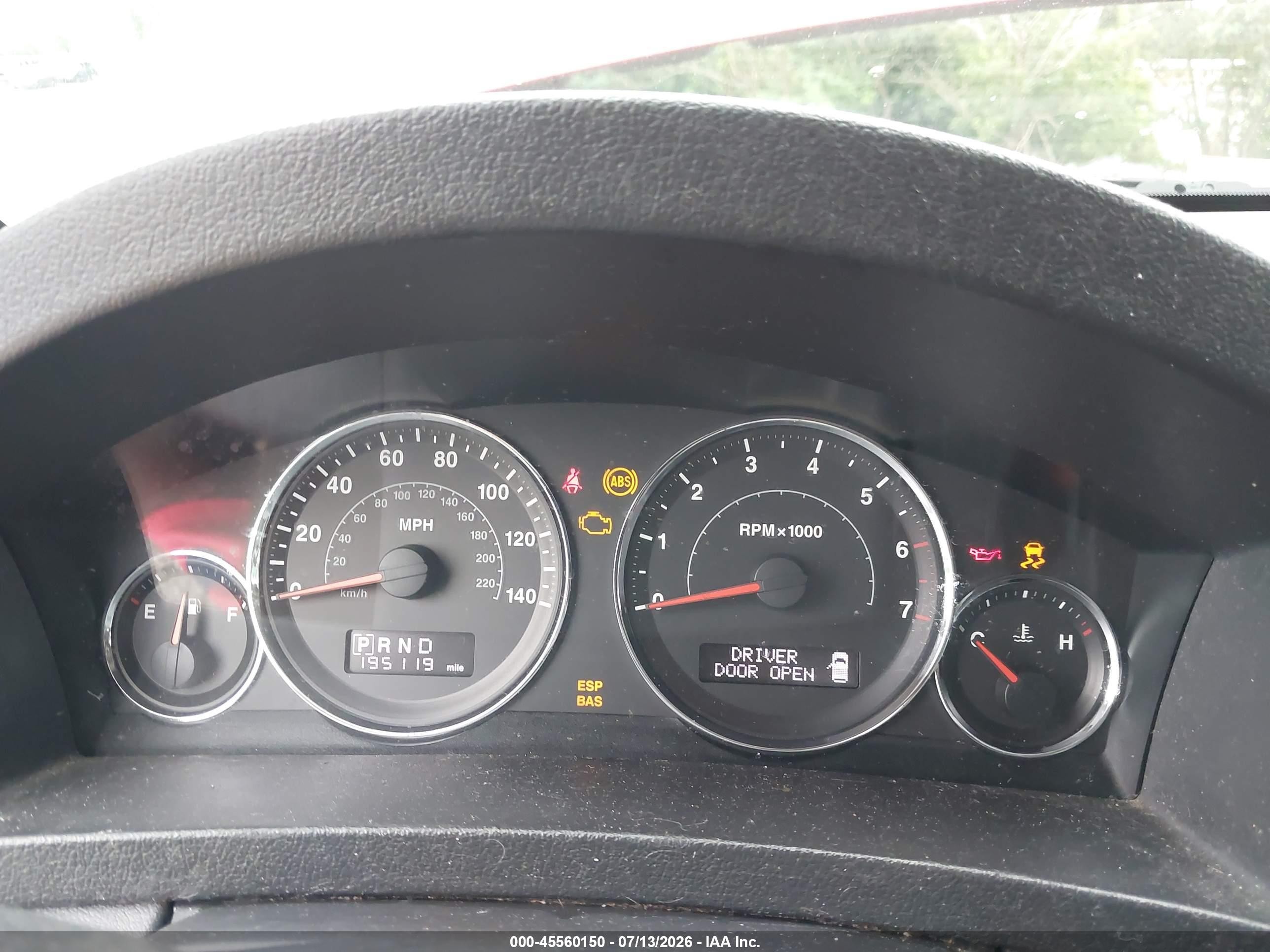 2010 Jeep Grand Cherokee Laredo Red vin: 1J4PS4GK1AC121573